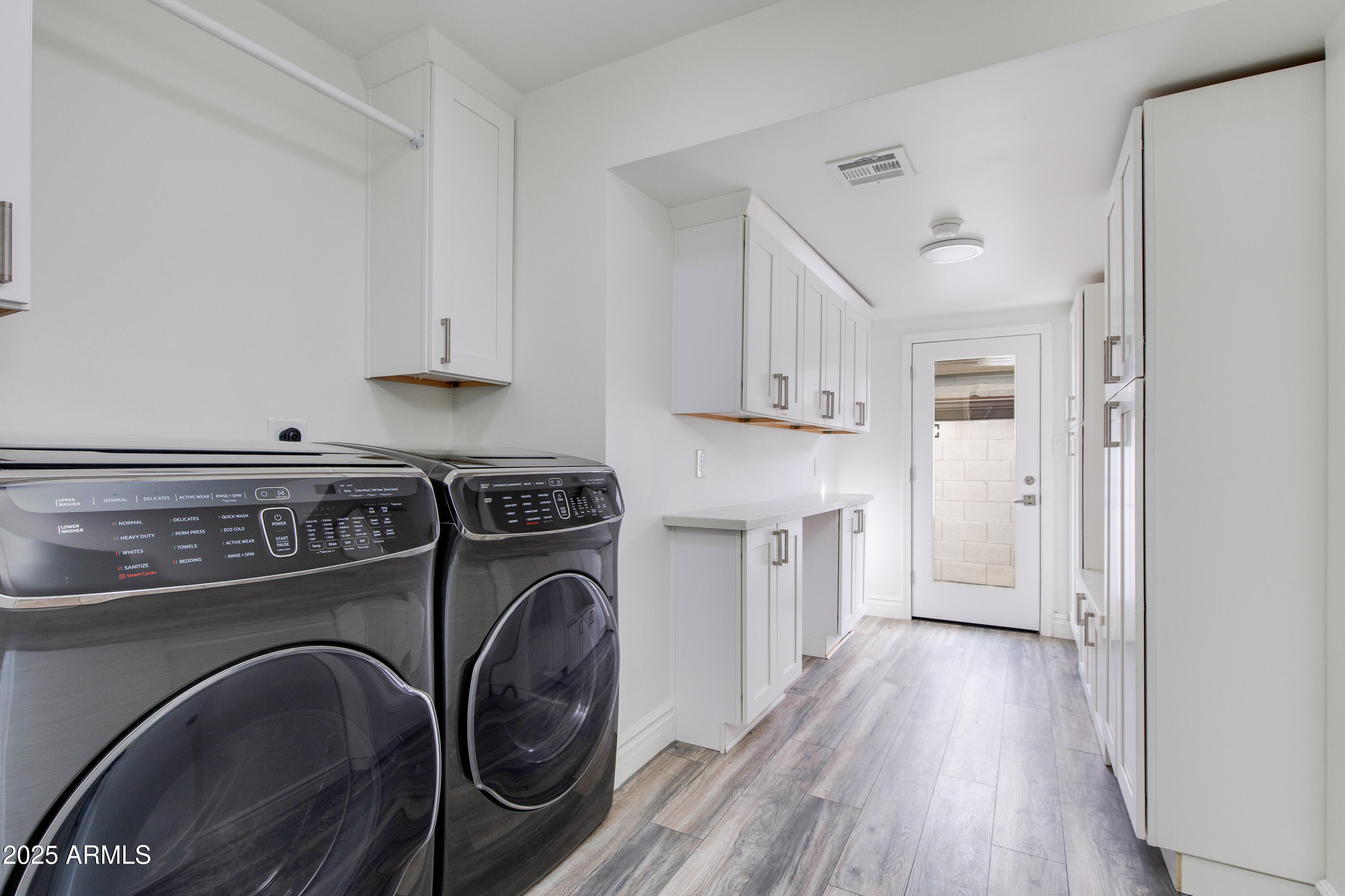 8224 E VIRGINIA Avenue