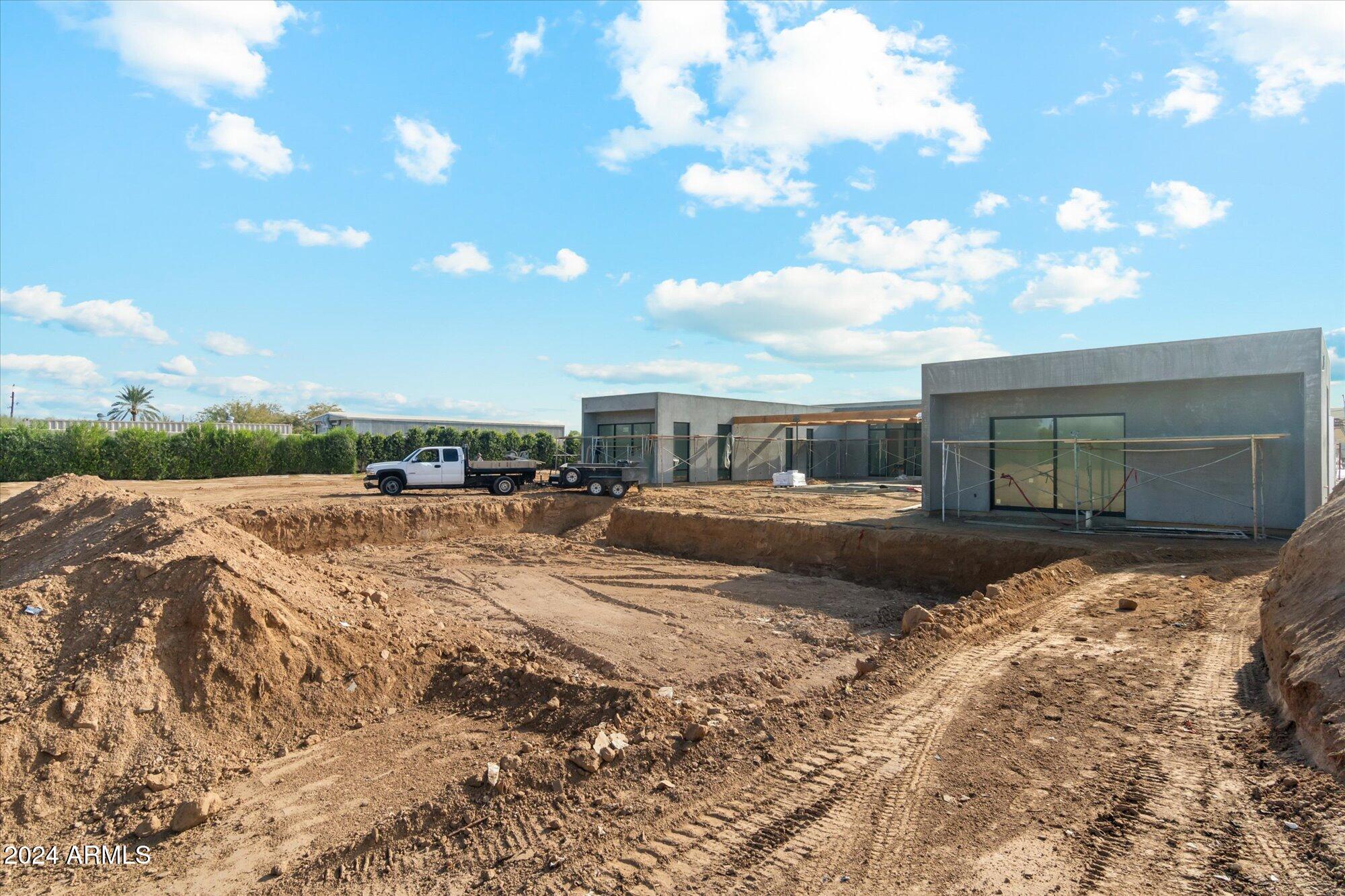 7034 E PARADISE Drive