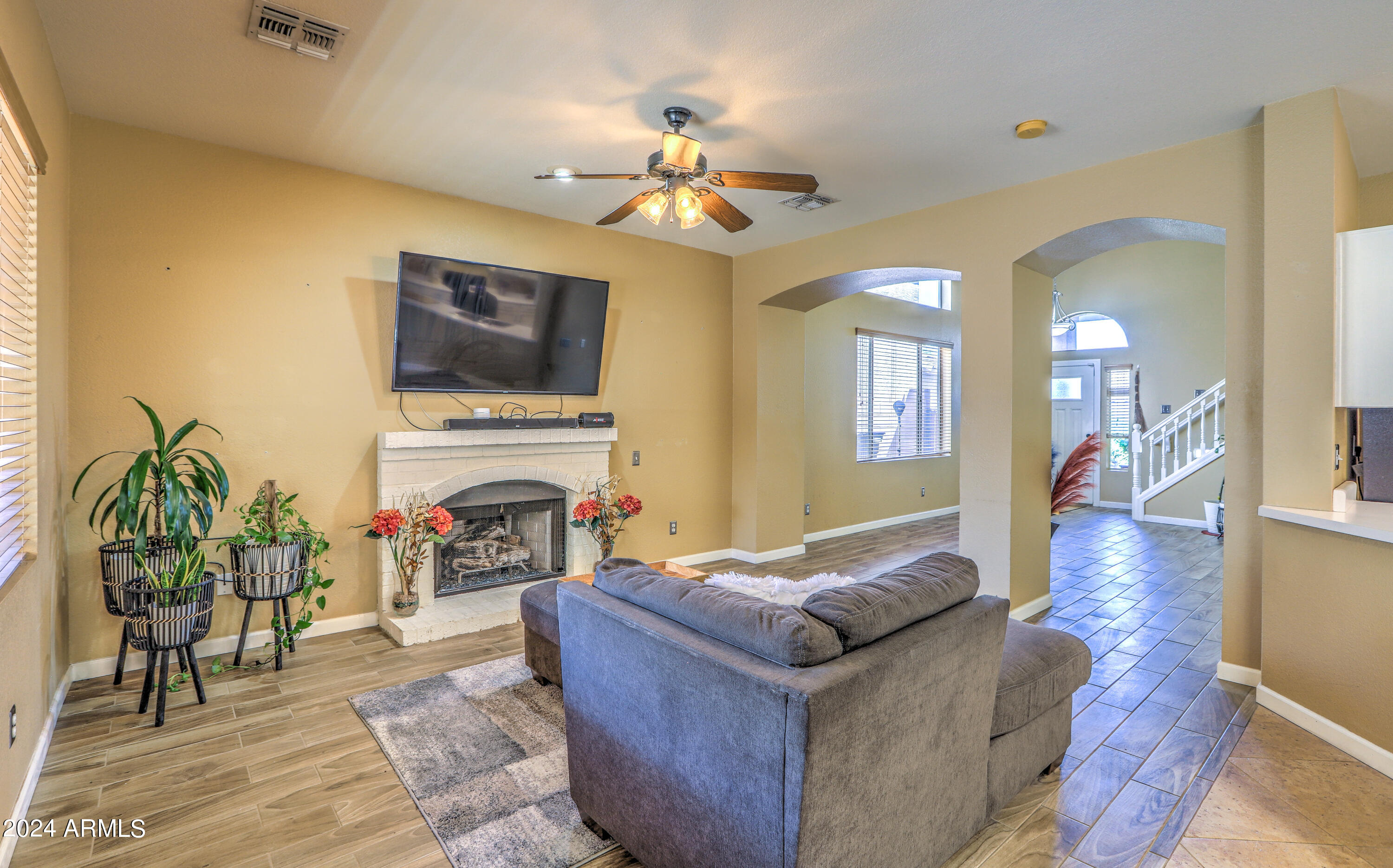 4711 E SILVERWOOD Drive