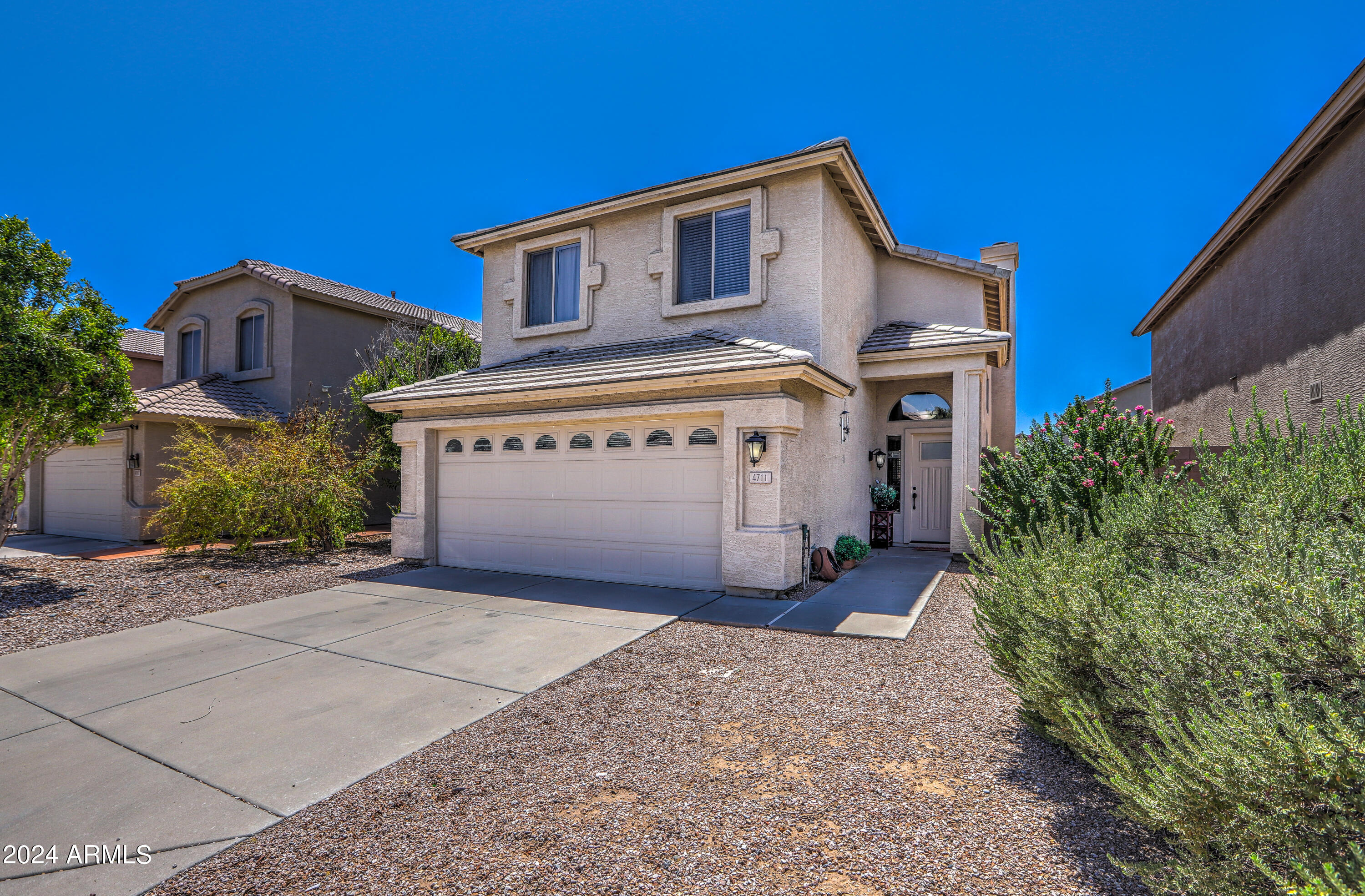 4711 E SILVERWOOD Drive