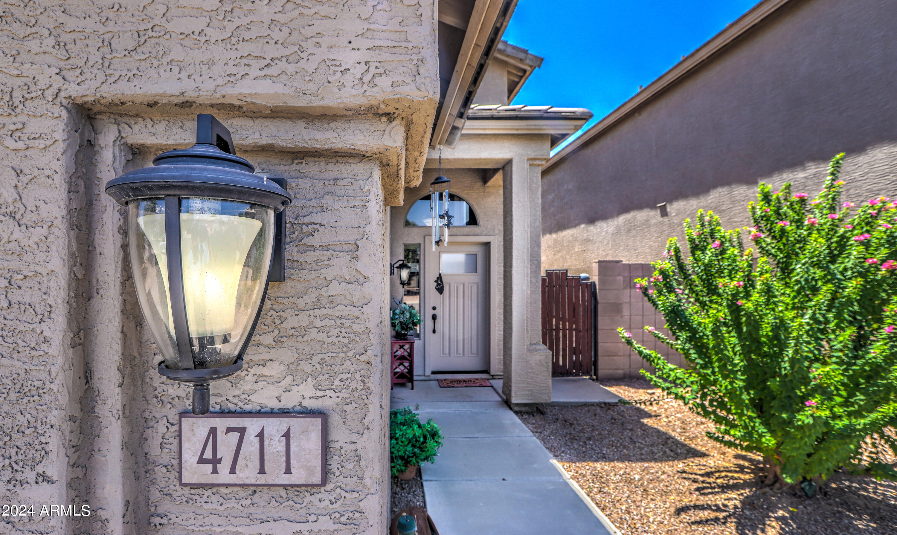 4711 E SILVERWOOD Drive