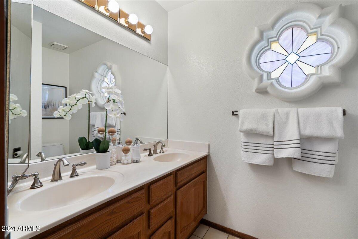 22419 N LOS CABALLOS Drive