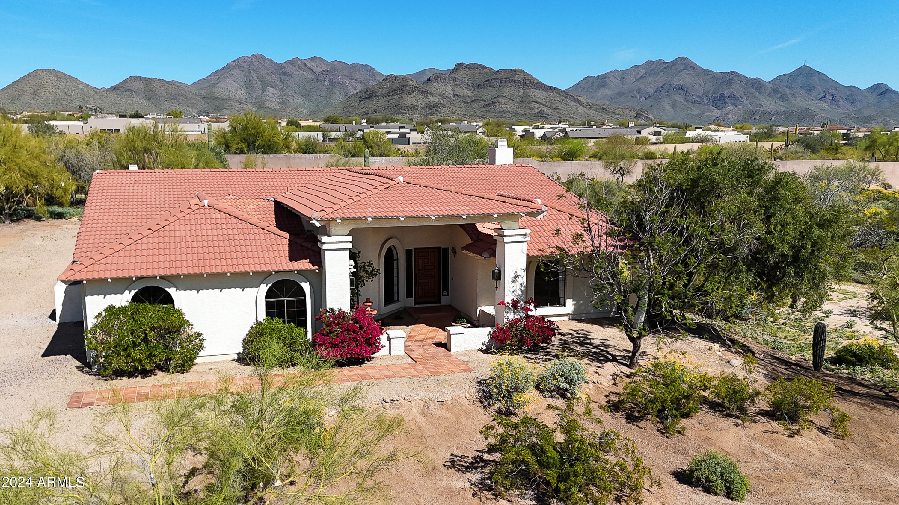 22419 N LOS CABALLOS Drive