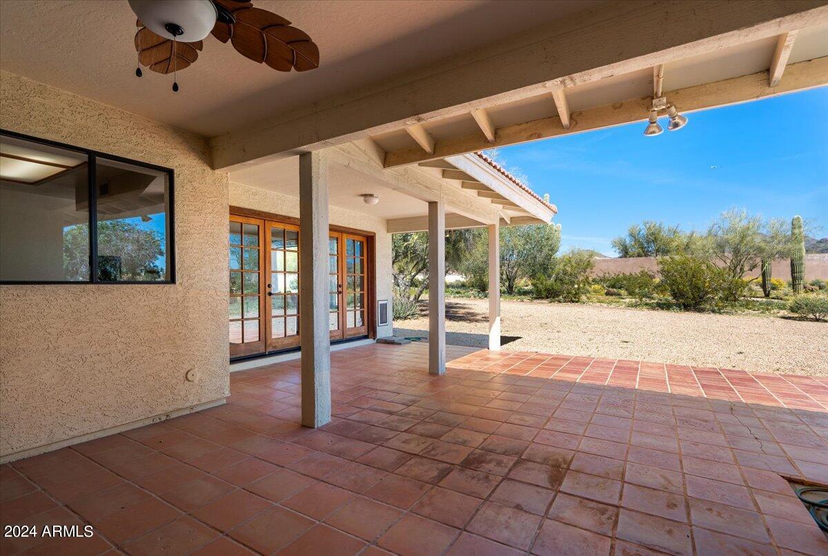 22419 N LOS CABALLOS Drive