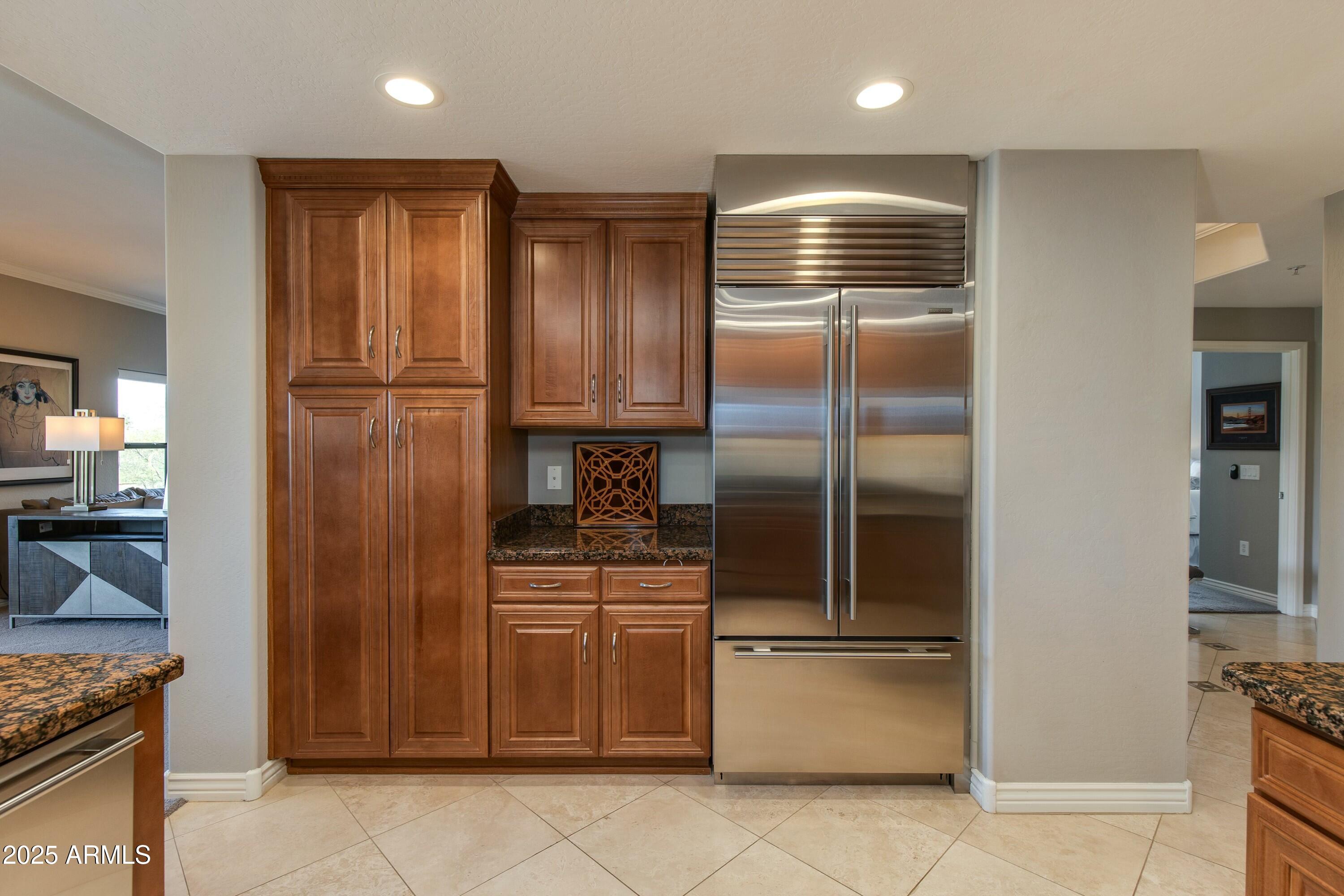 21320 N 56TH Street, 2043