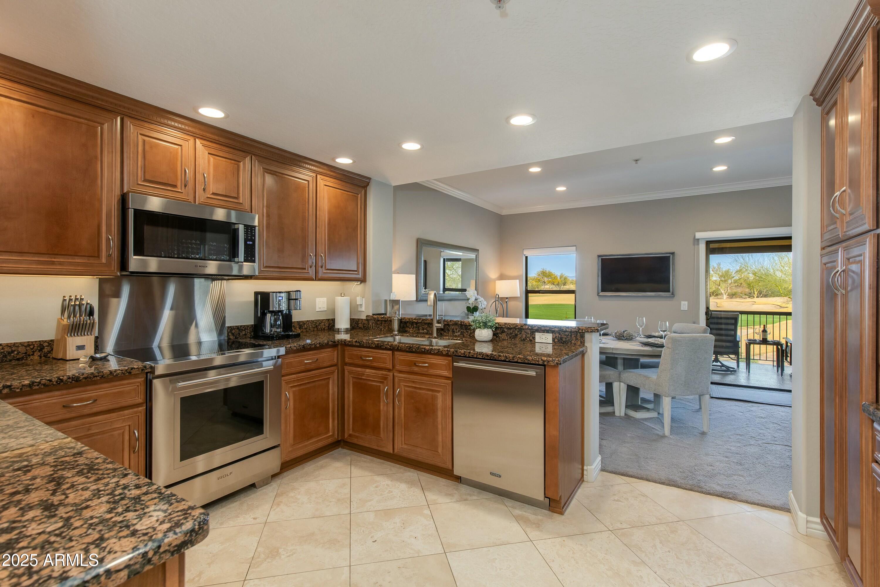 21320 N 56TH Street, 2043