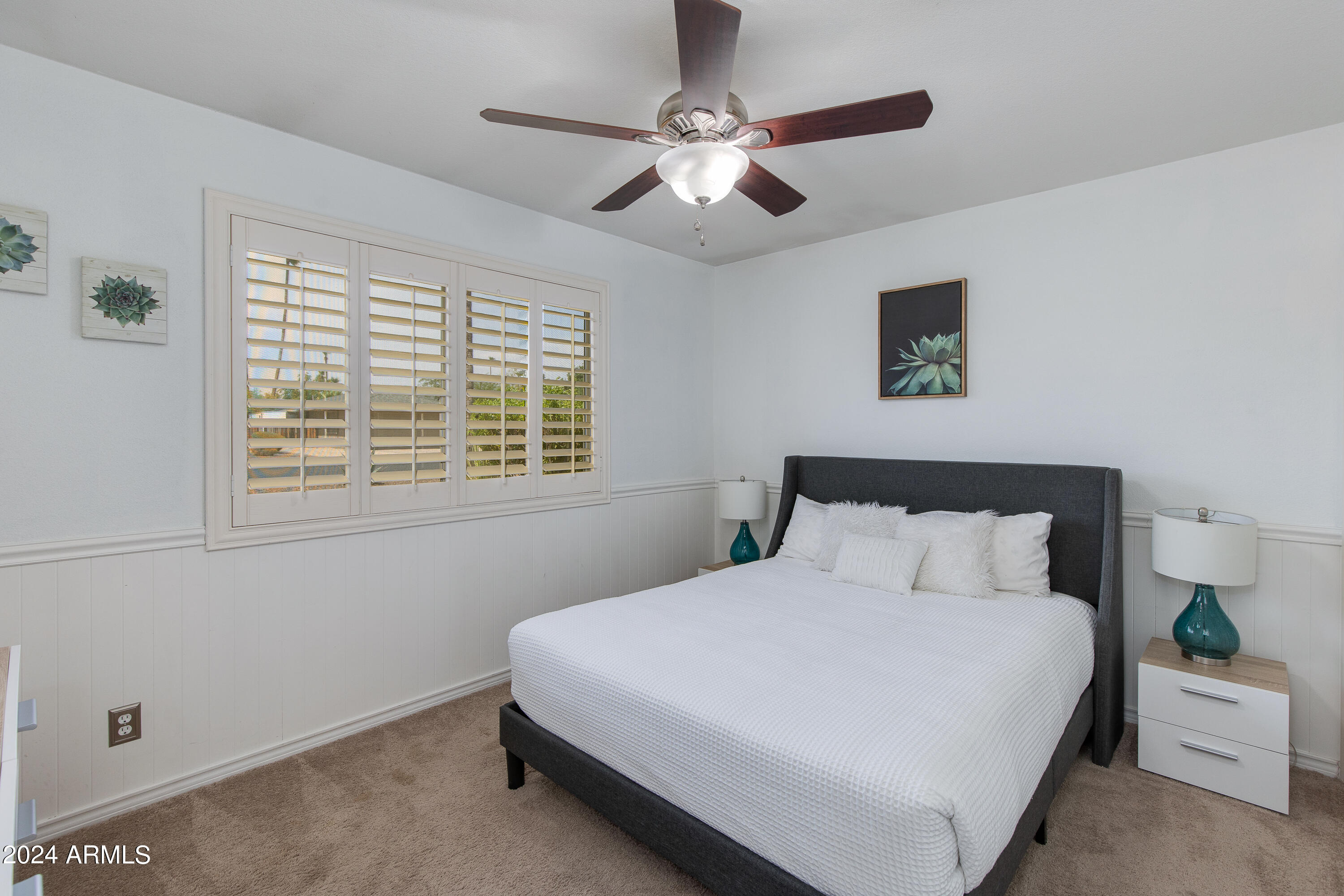 2011 E LA JOLLA Drive