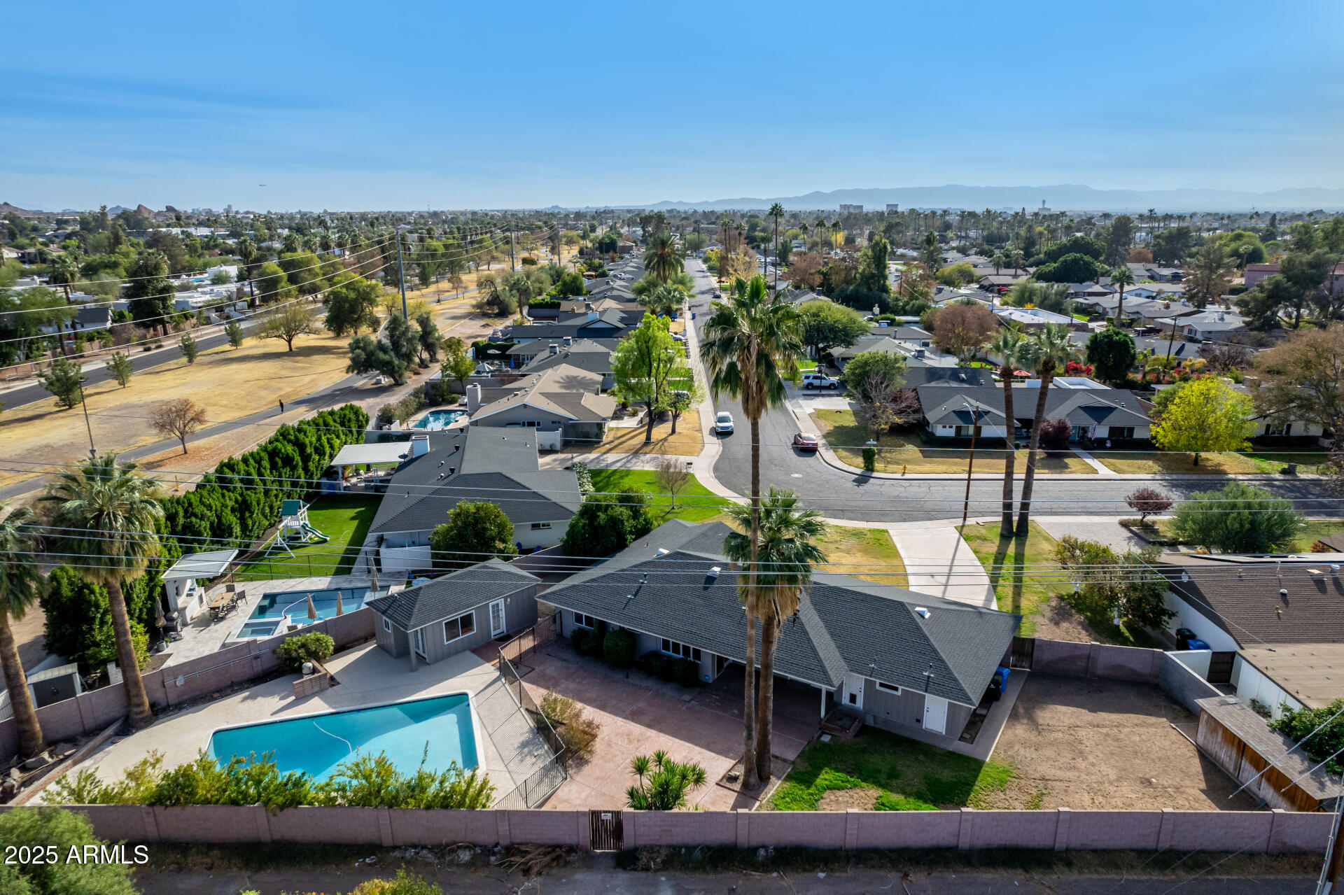 4728 E MULBERRY Drive