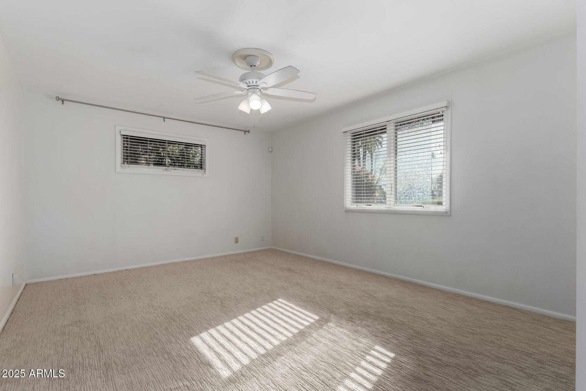 4728 E MULBERRY Drive