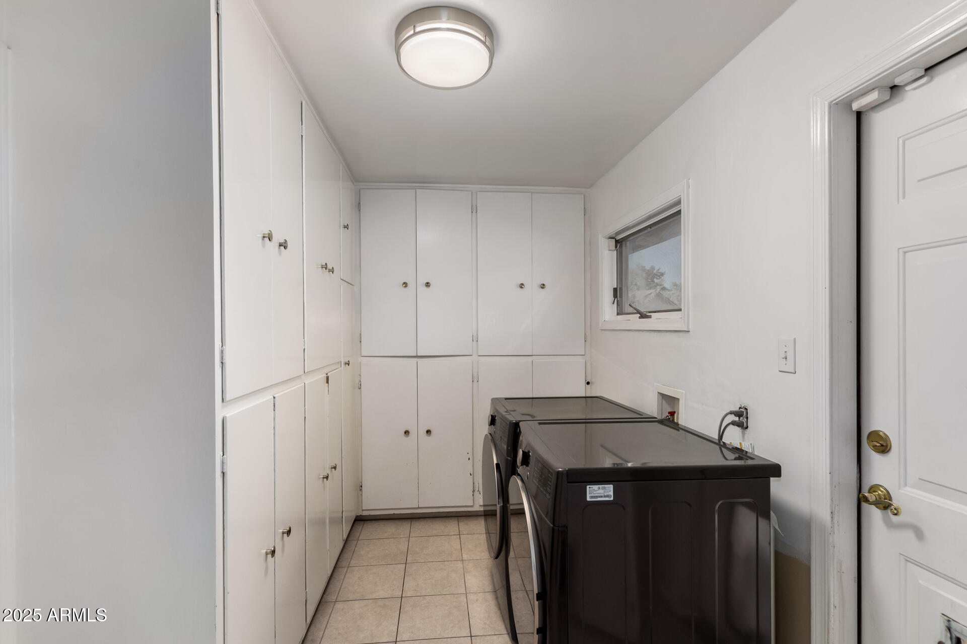 4728 E MULBERRY Drive