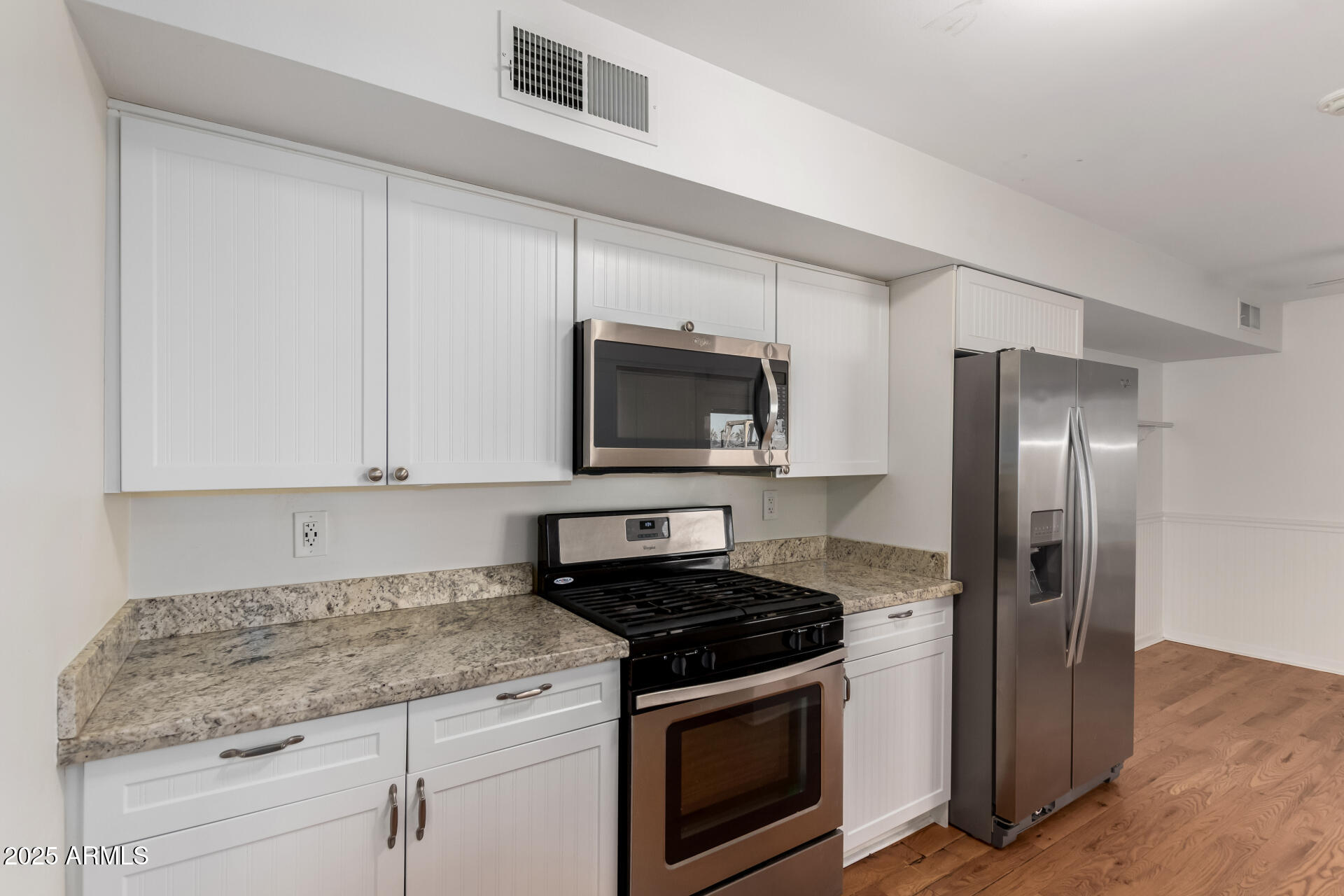 4728 E MULBERRY Drive