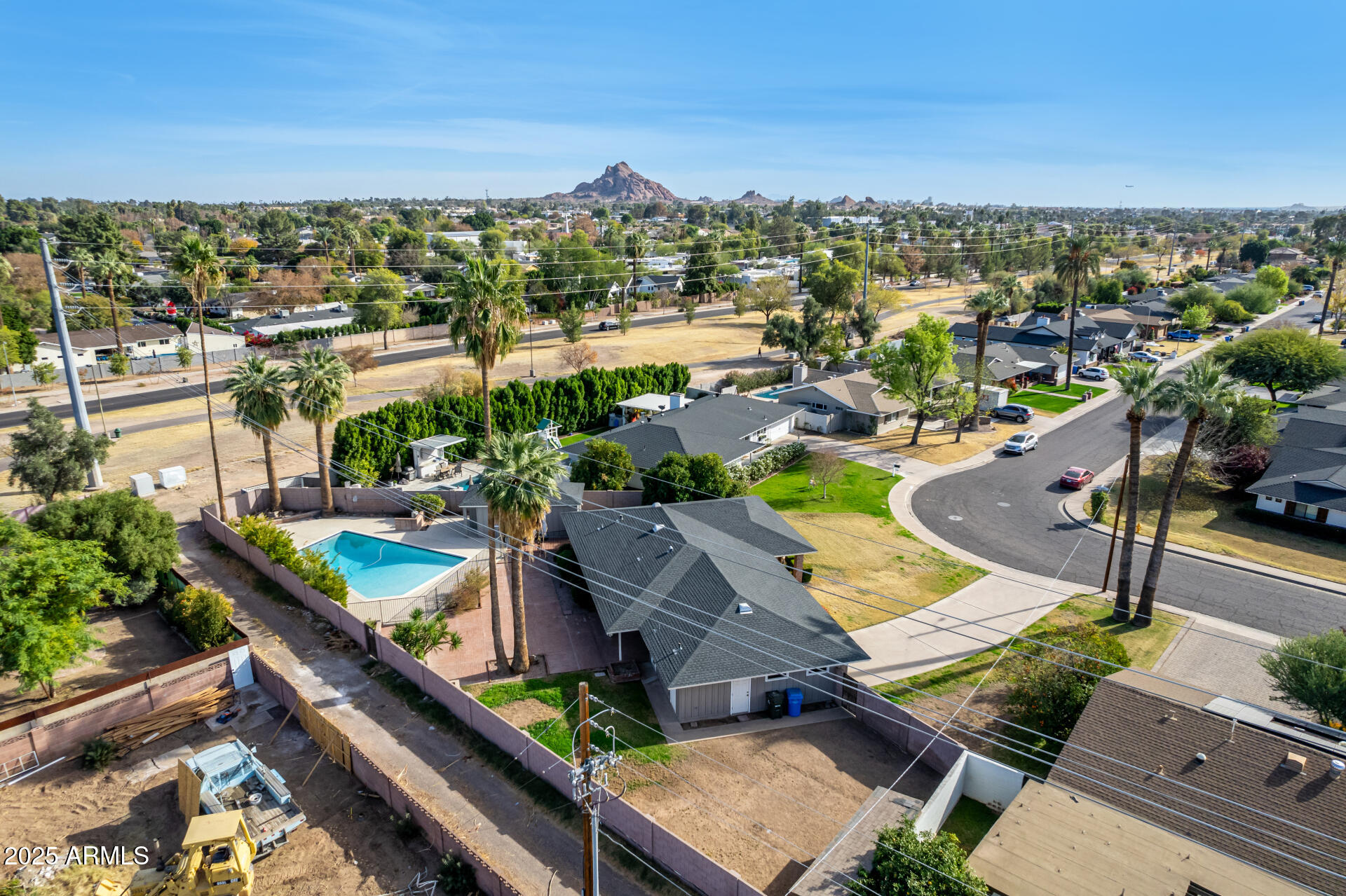 4728 E MULBERRY Drive