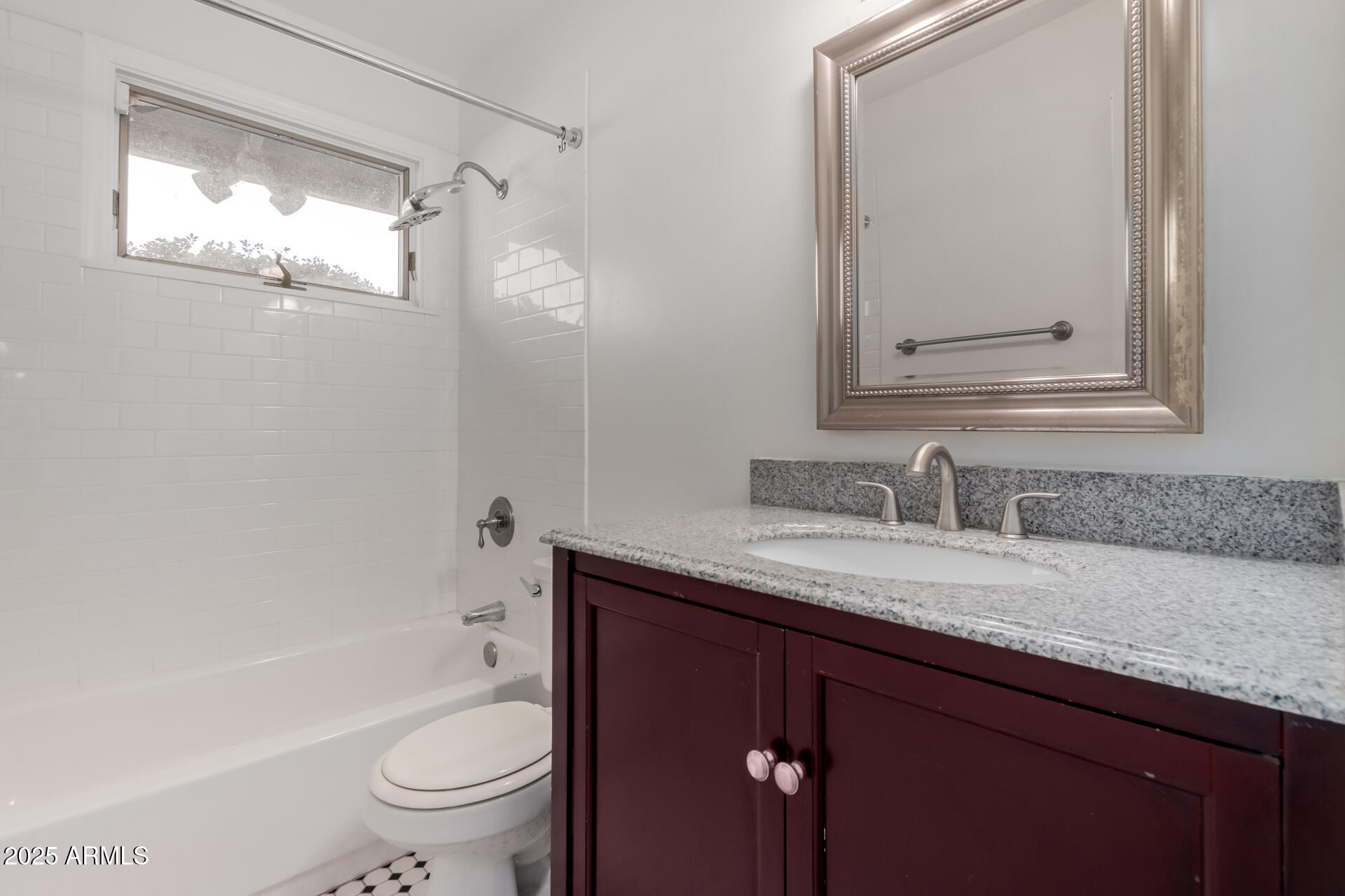 4728 E MULBERRY Drive