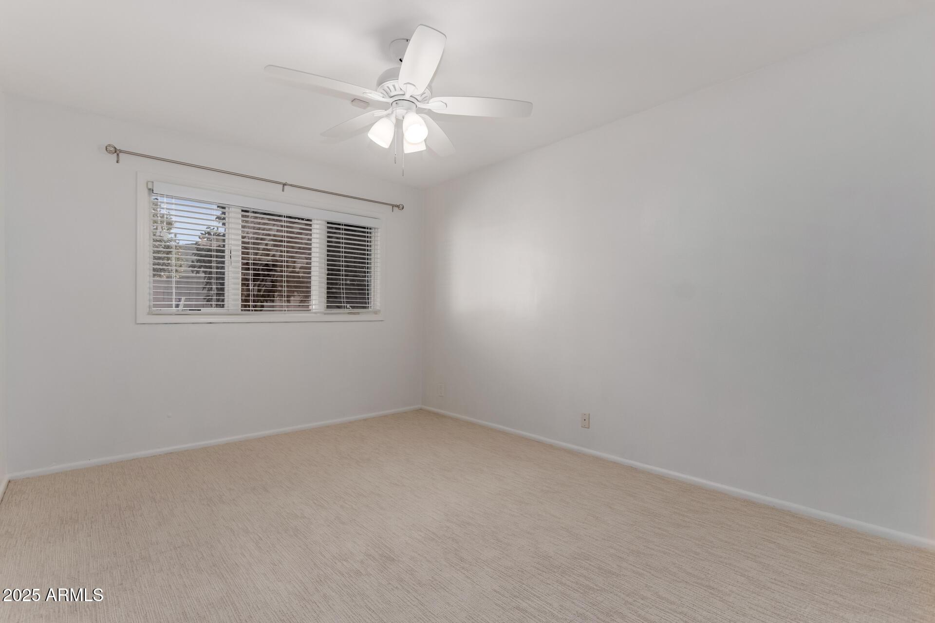 4728 E MULBERRY Drive