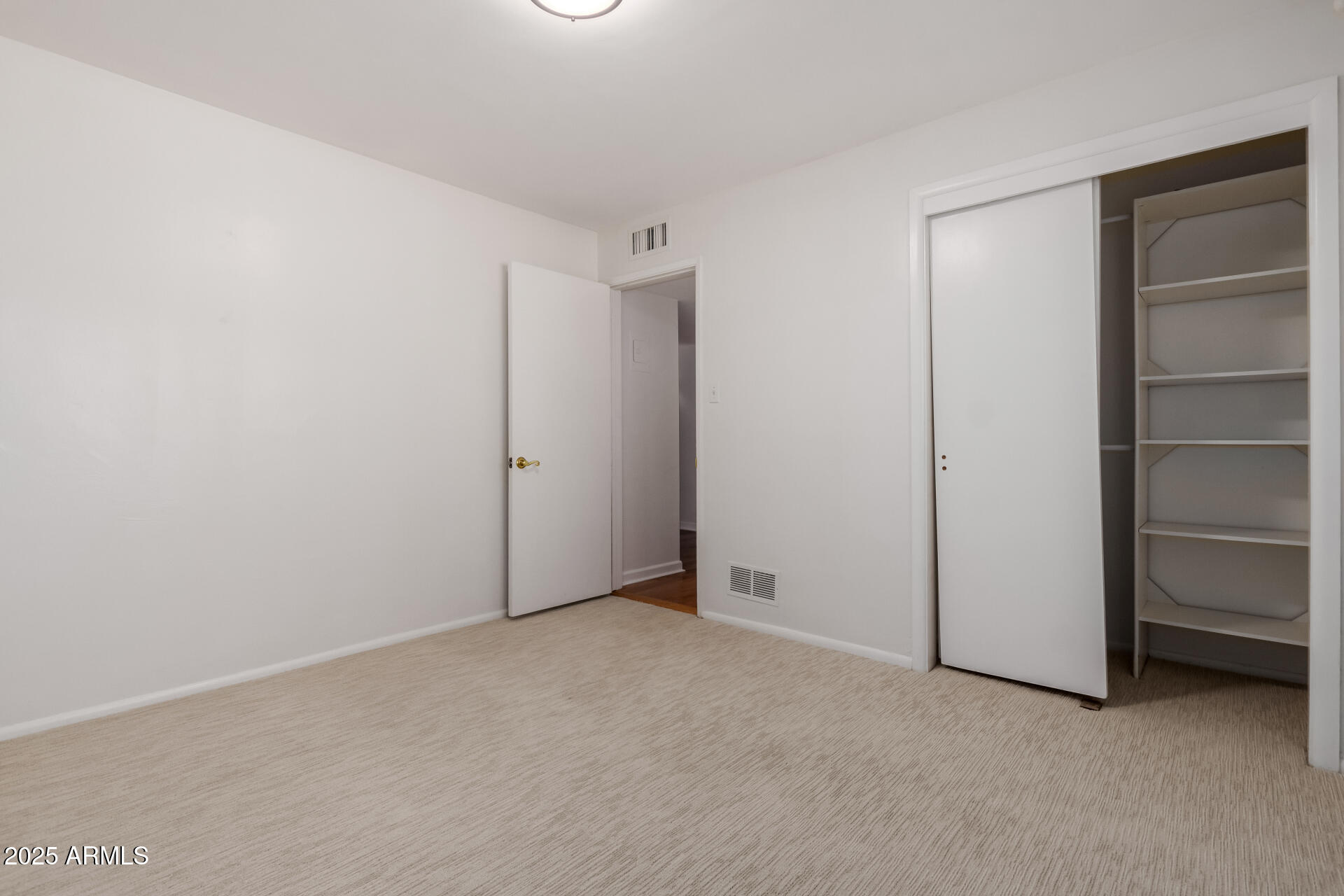 4728 E MULBERRY Drive