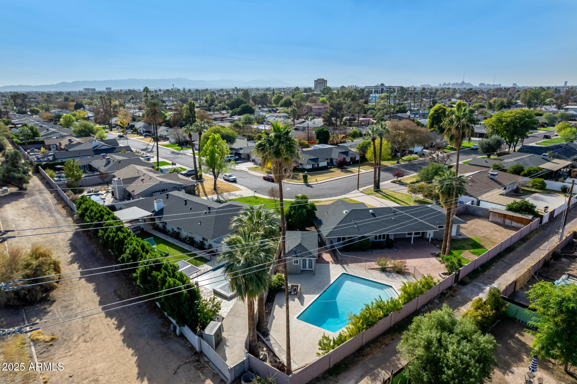 4728 E MULBERRY Drive