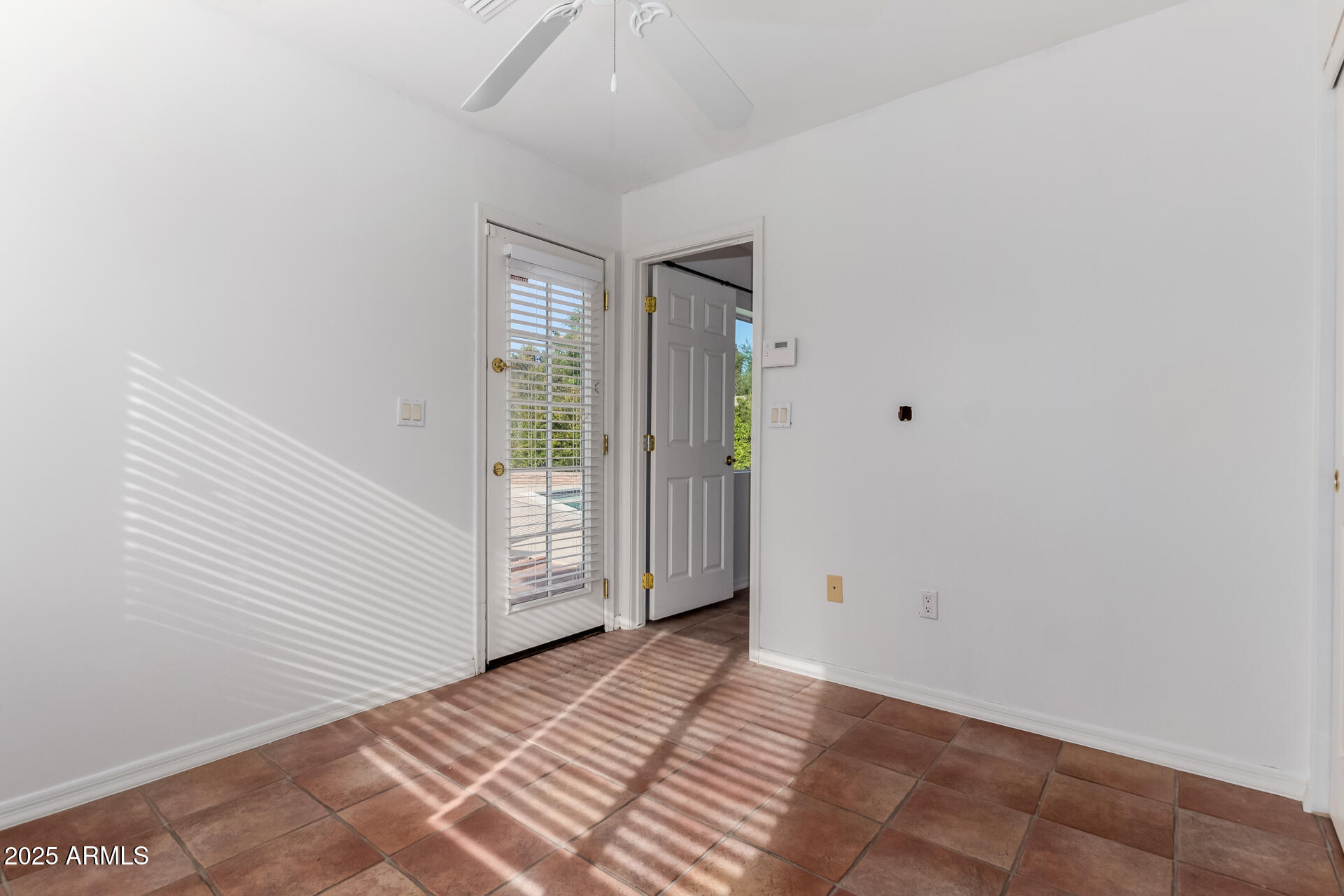 4728 E MULBERRY Drive