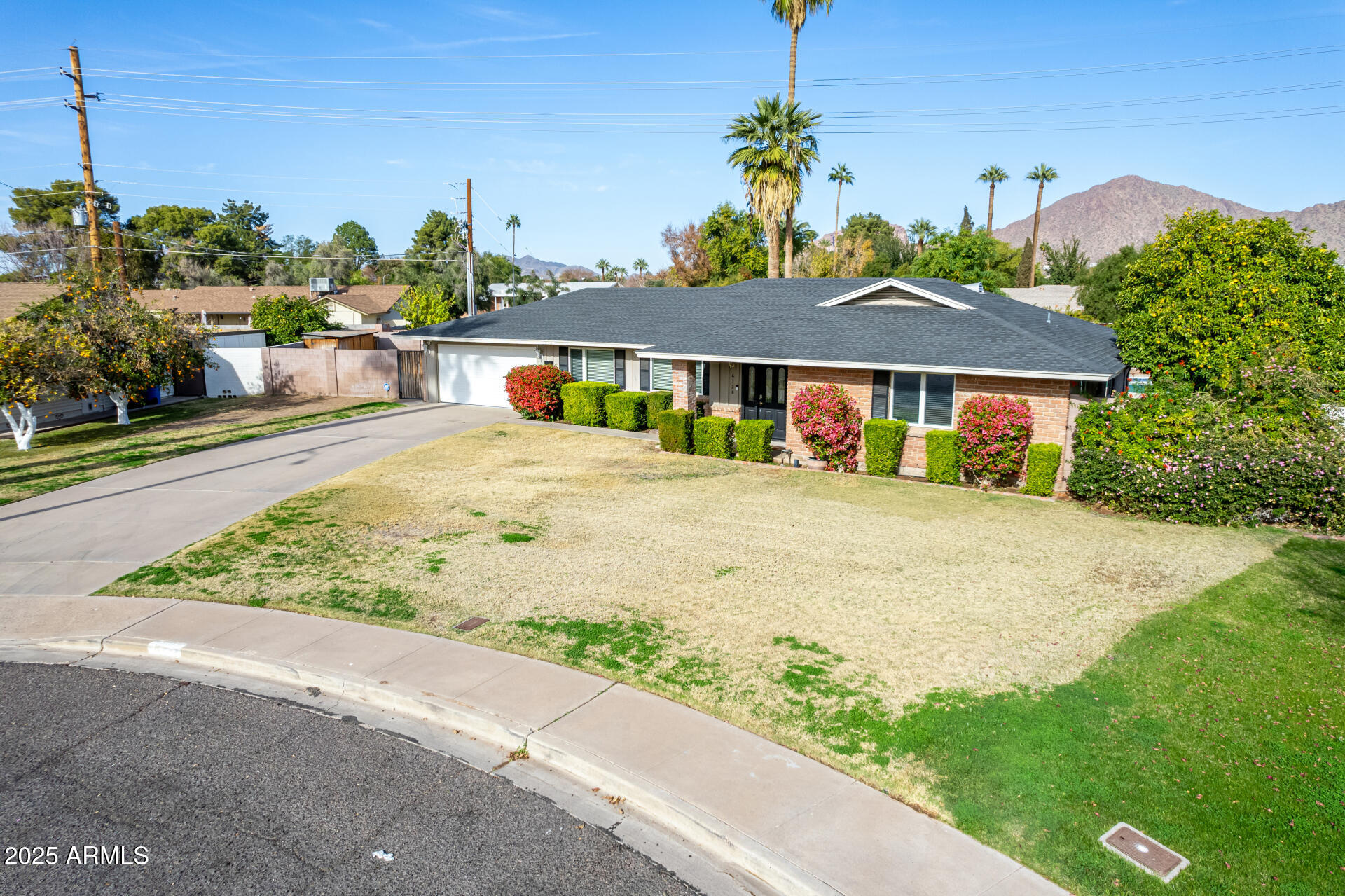 4728 E MULBERRY Drive