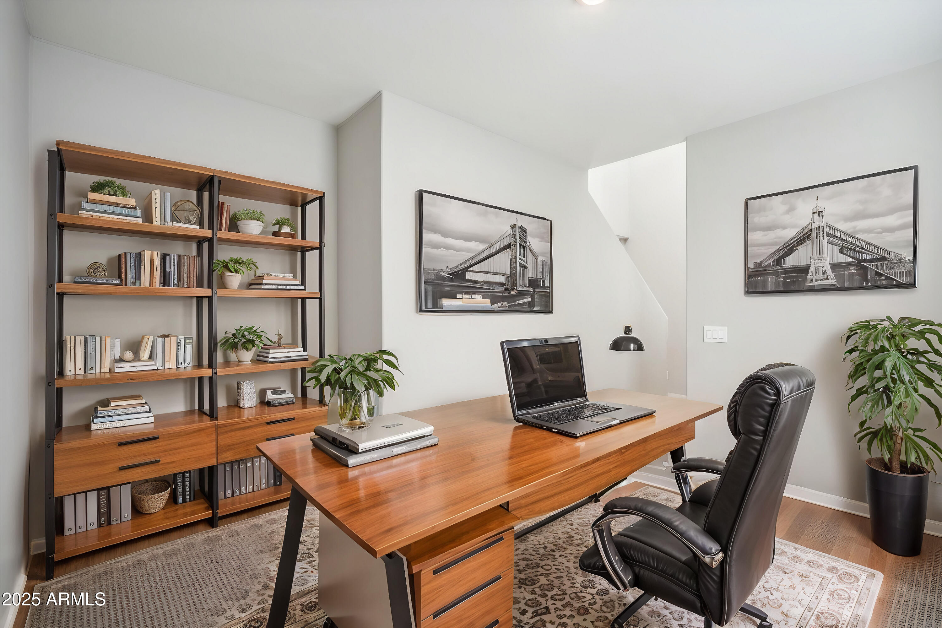 948 E ANDERSON Avenue