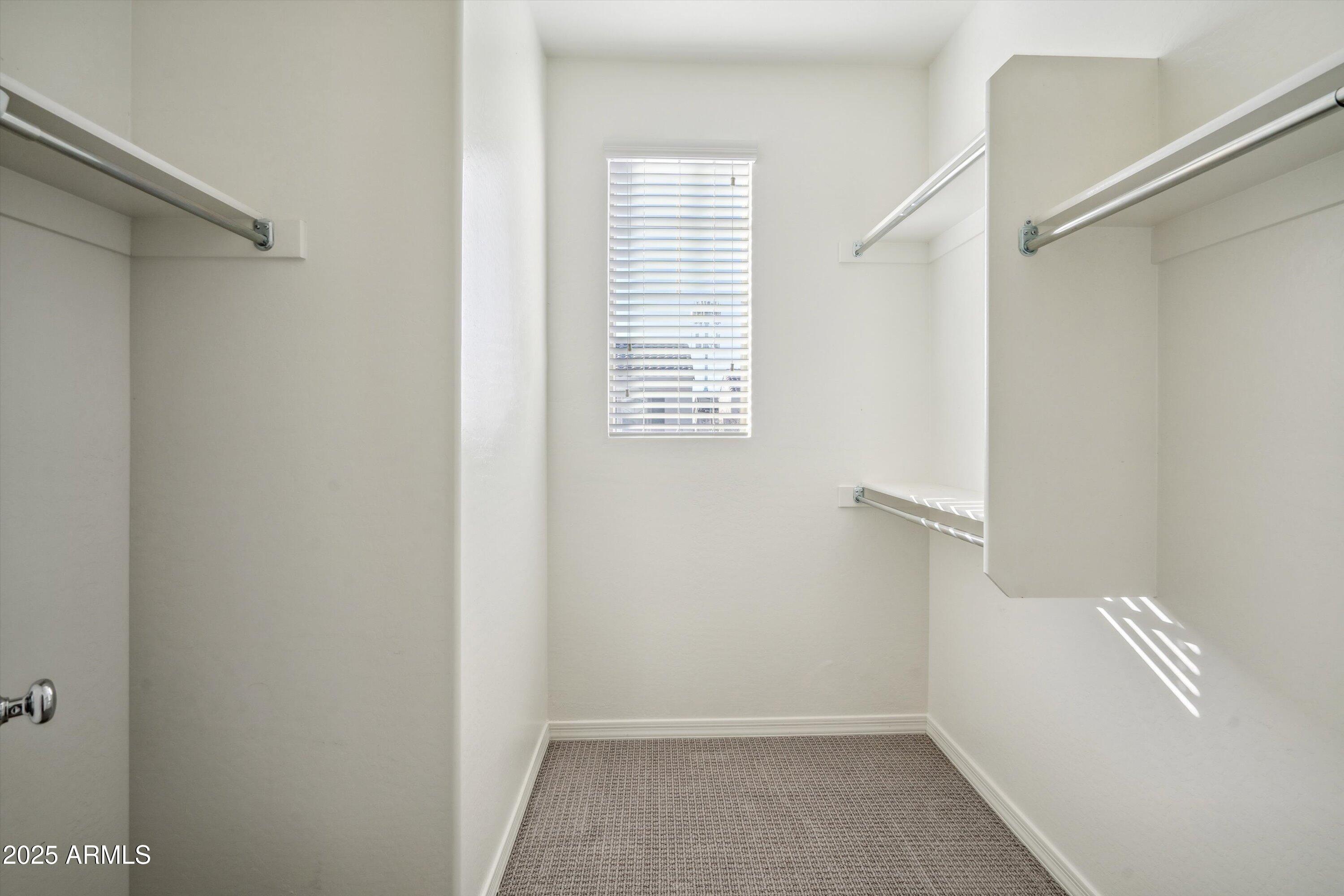 948 E ANDERSON Avenue