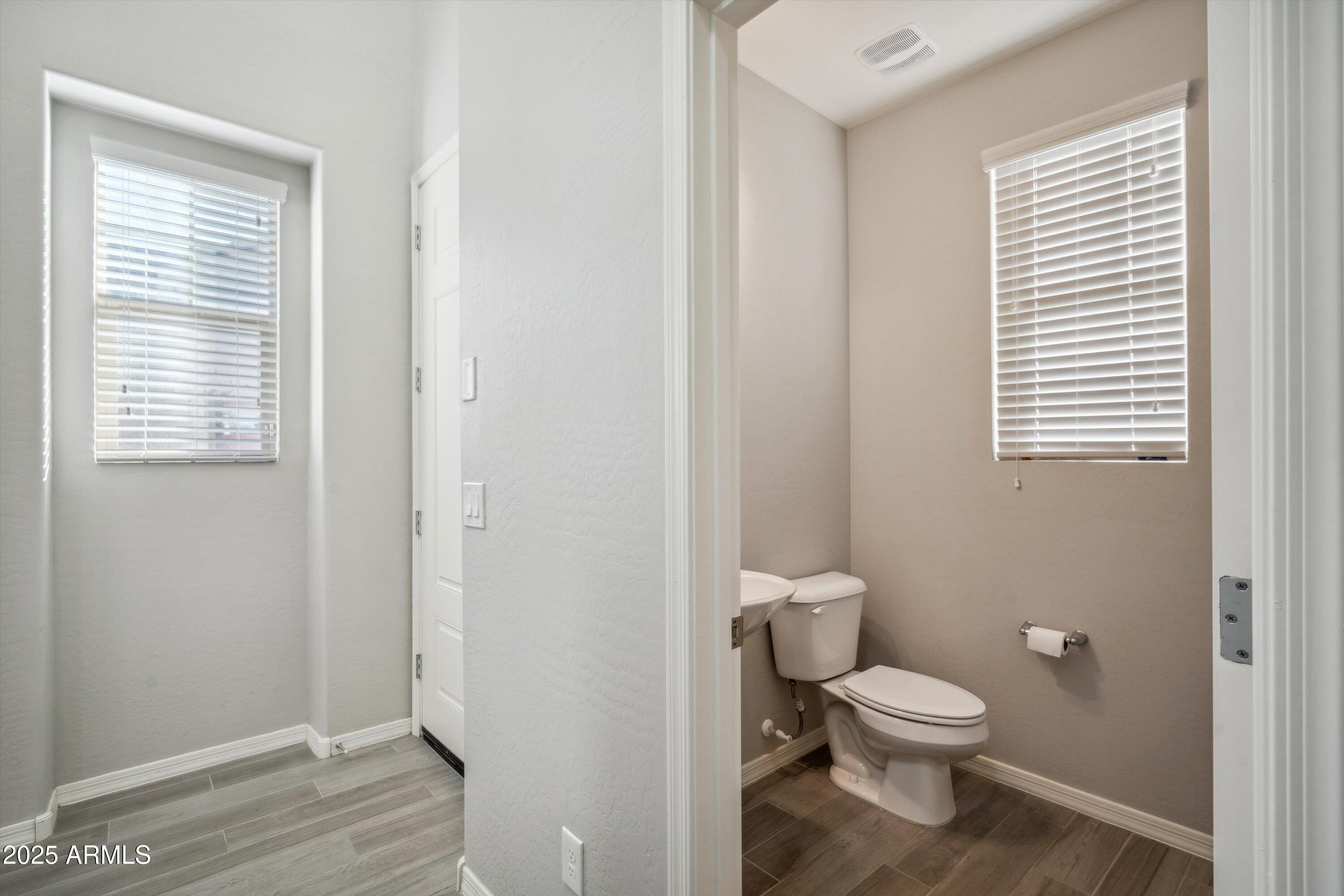 948 E ANDERSON Avenue