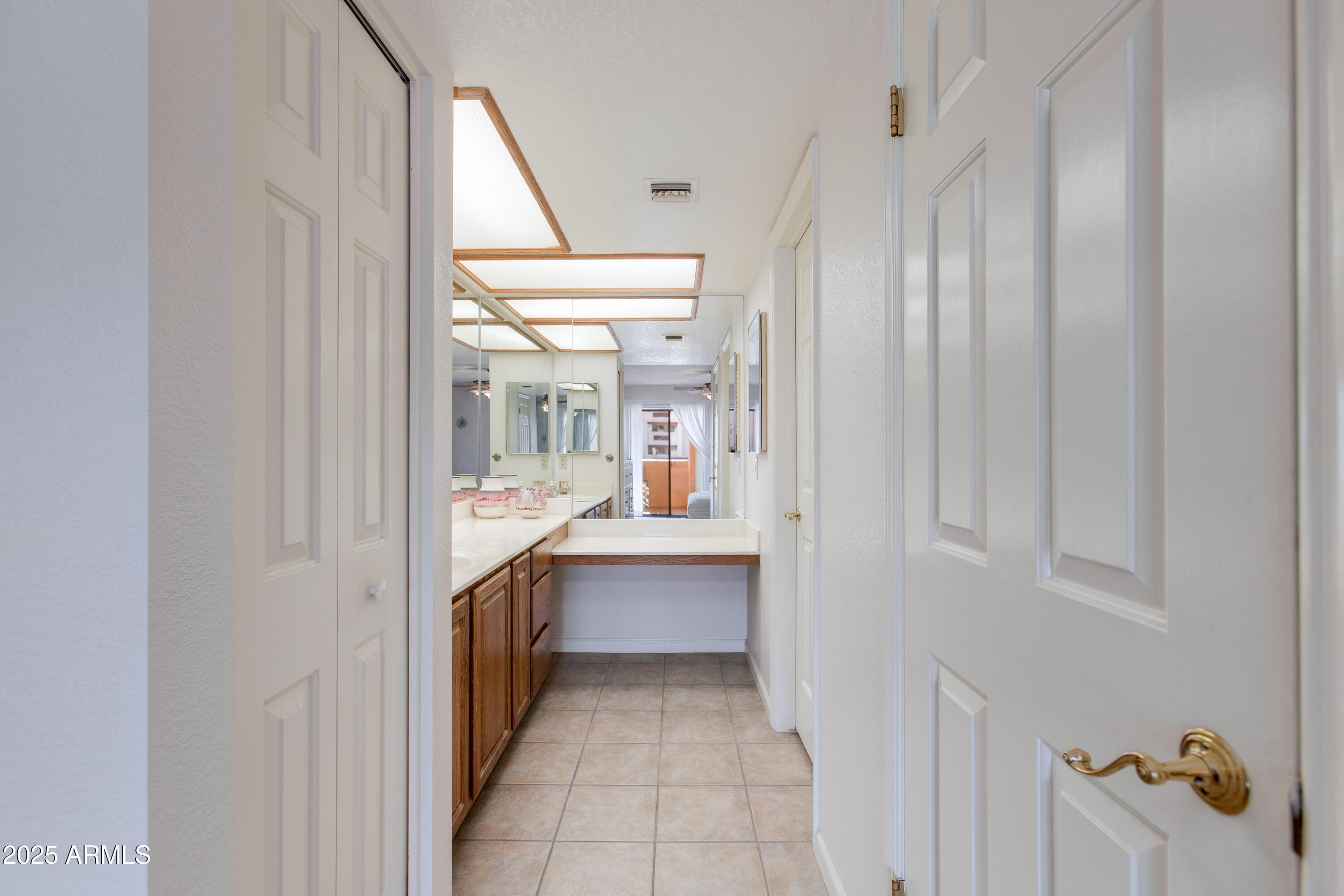 4141 N 31ST Street, 225