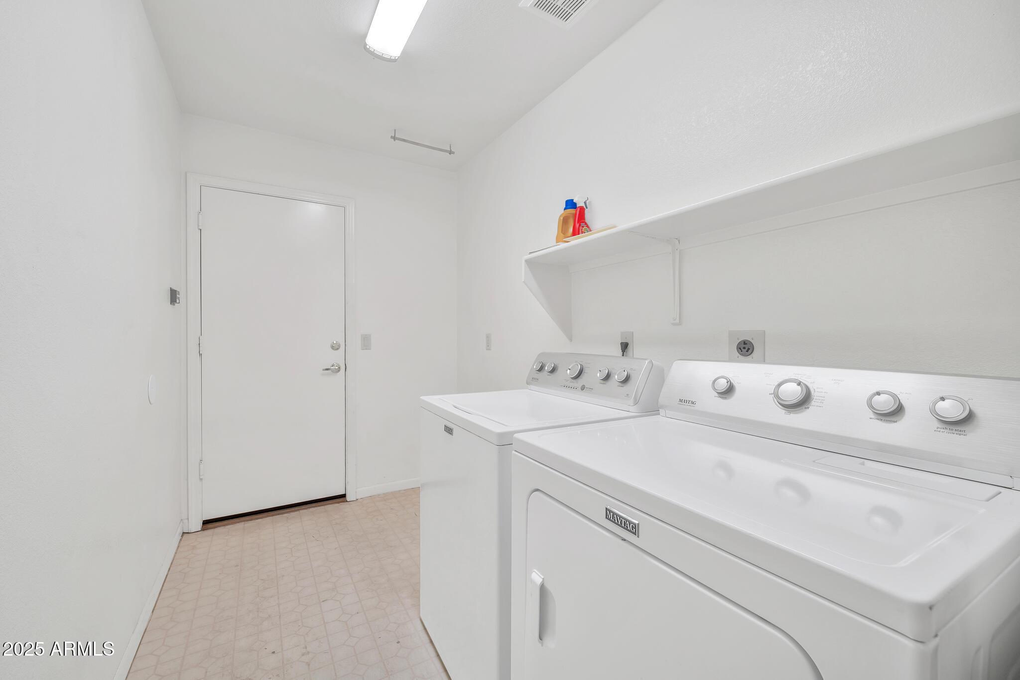 8832 W BLOOMFIELD Road