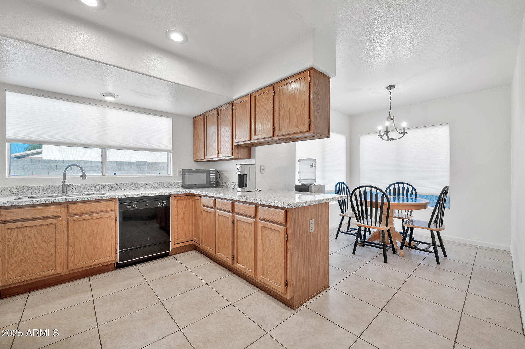 8832 W BLOOMFIELD Road