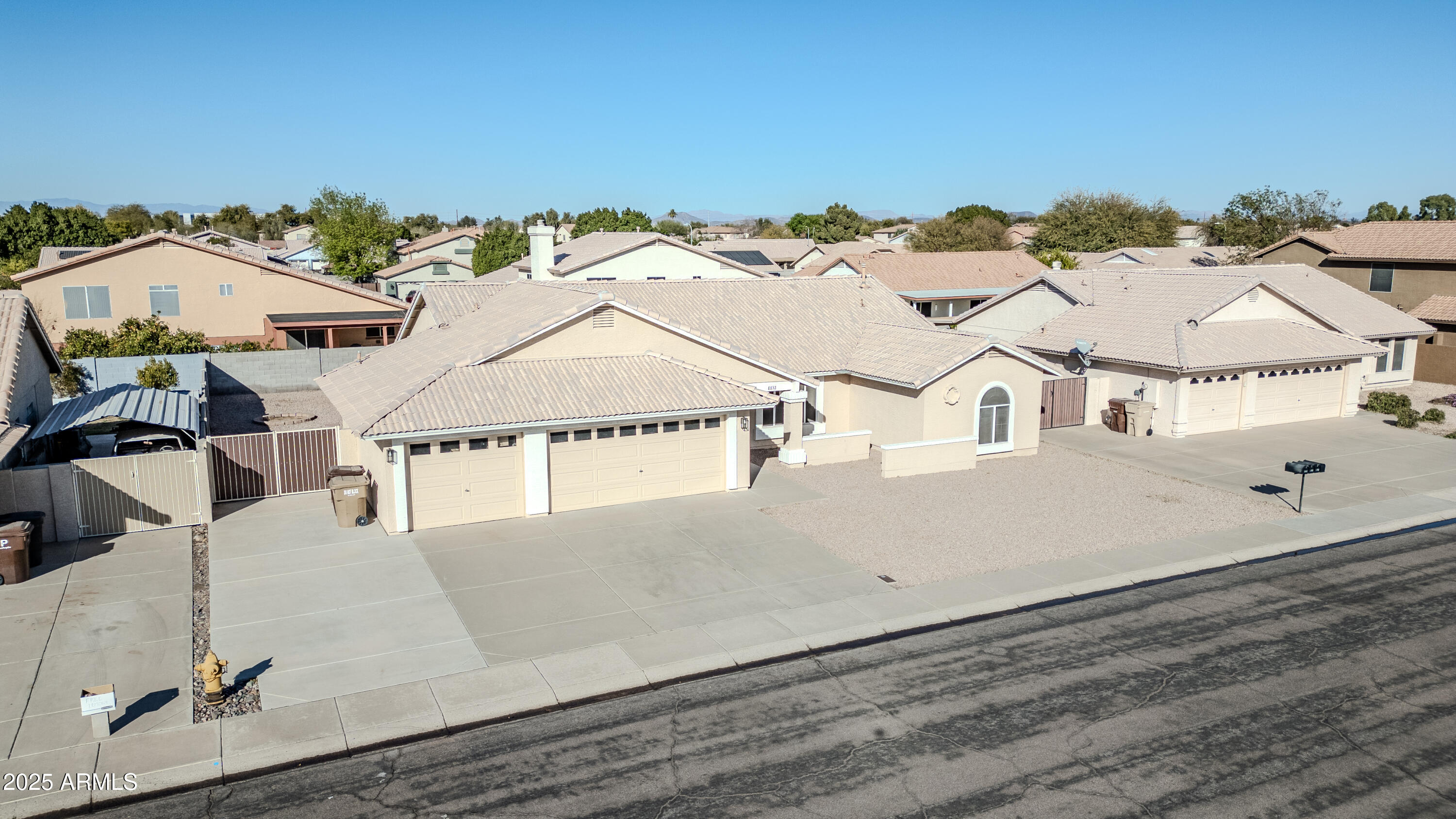 8832 W BLOOMFIELD Road