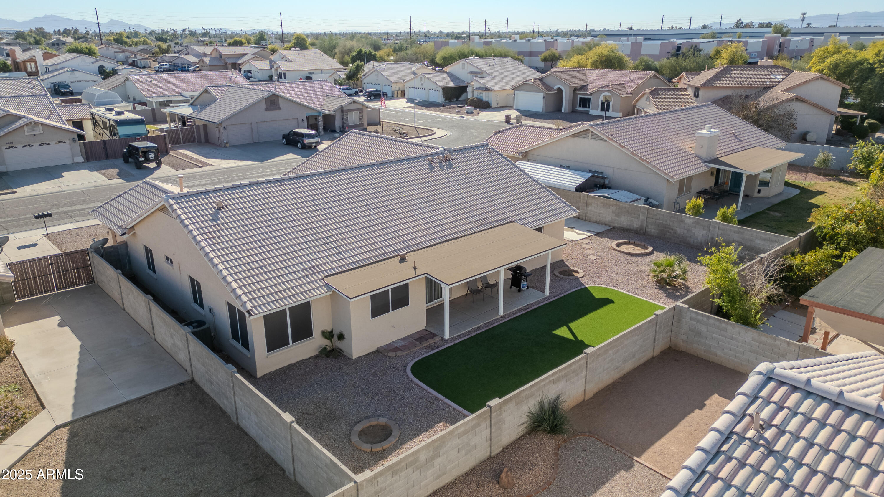 8832 W BLOOMFIELD Road