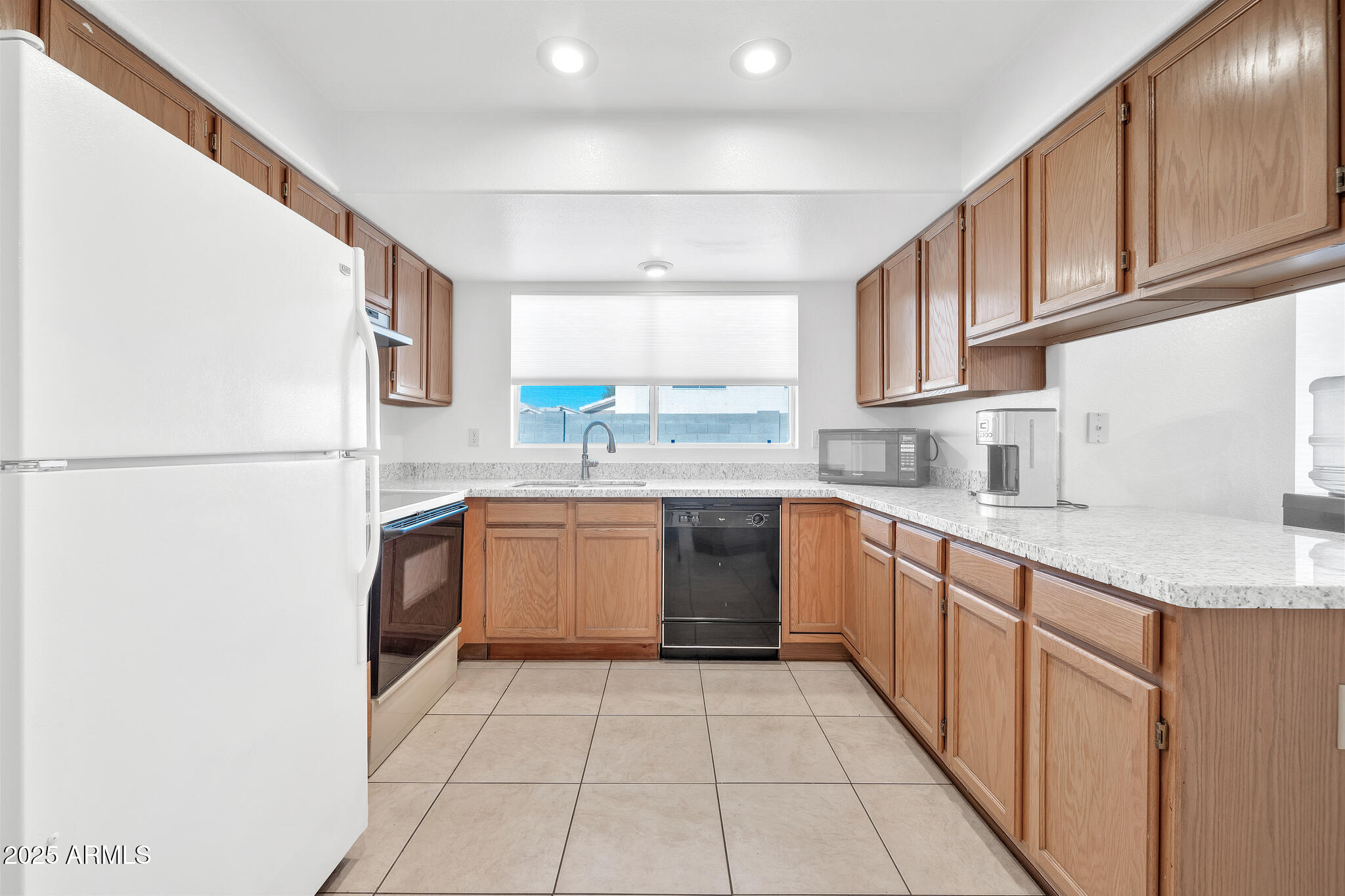 8832 W BLOOMFIELD Road