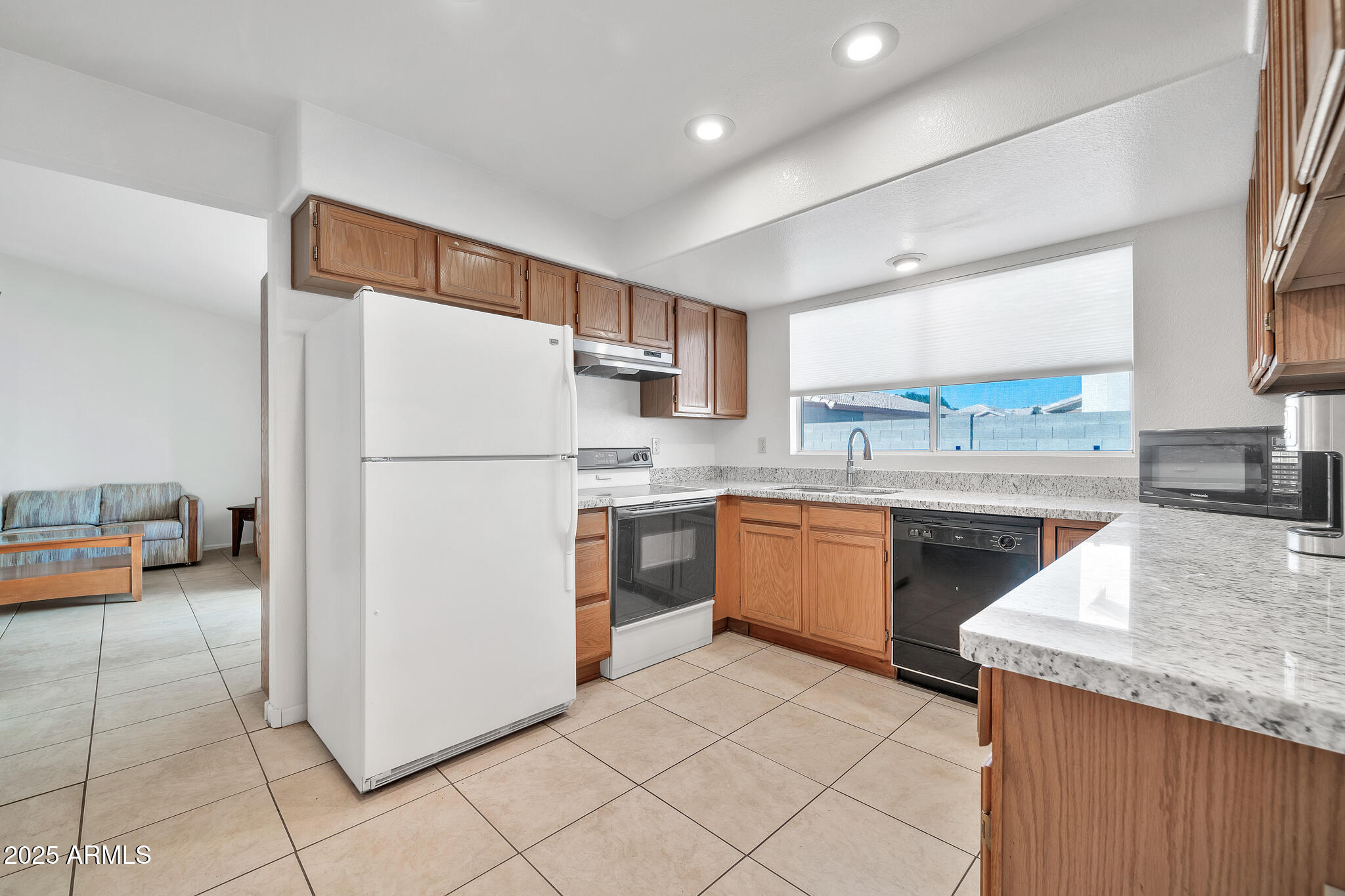 8832 W BLOOMFIELD Road