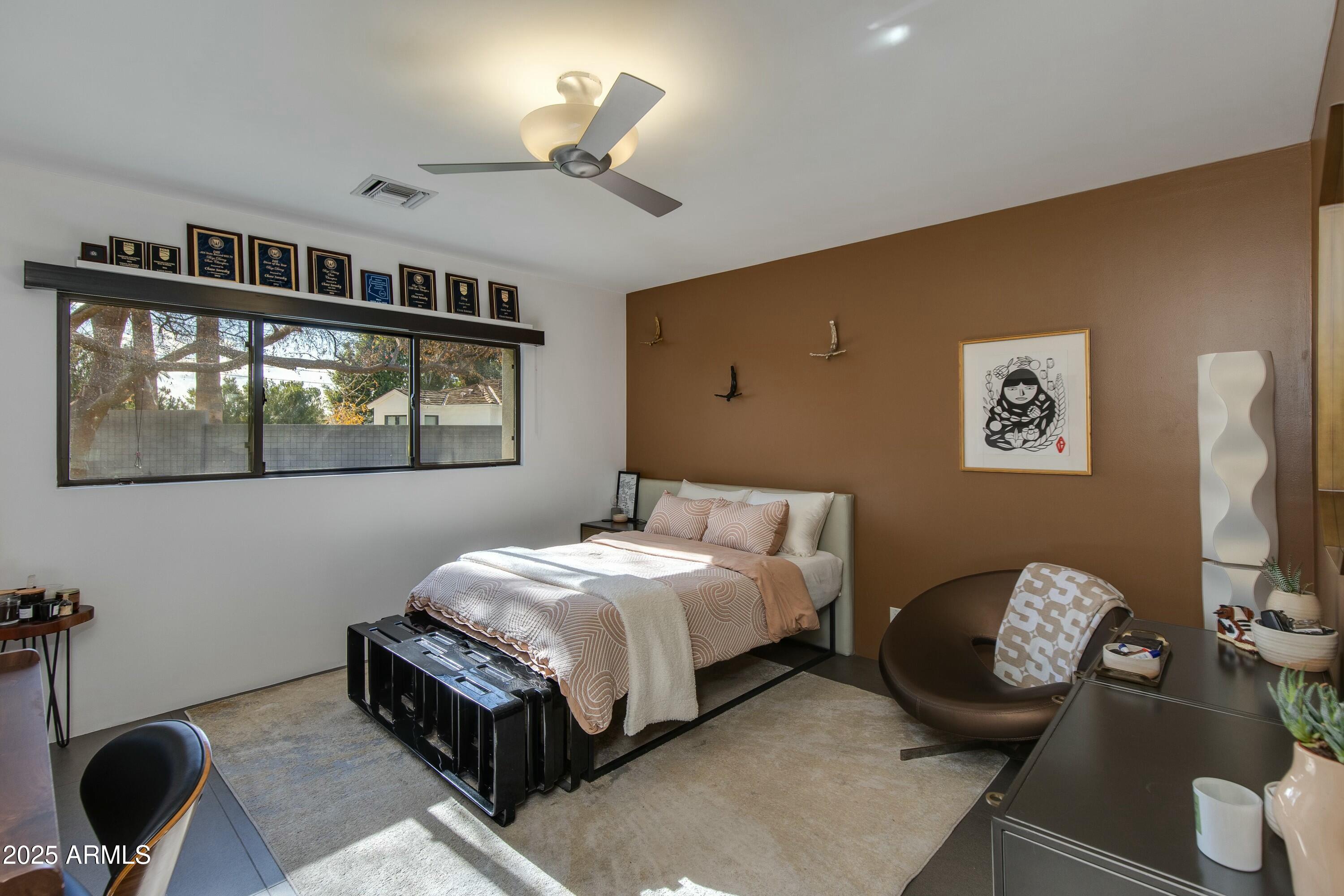 3601 N 55TH Place