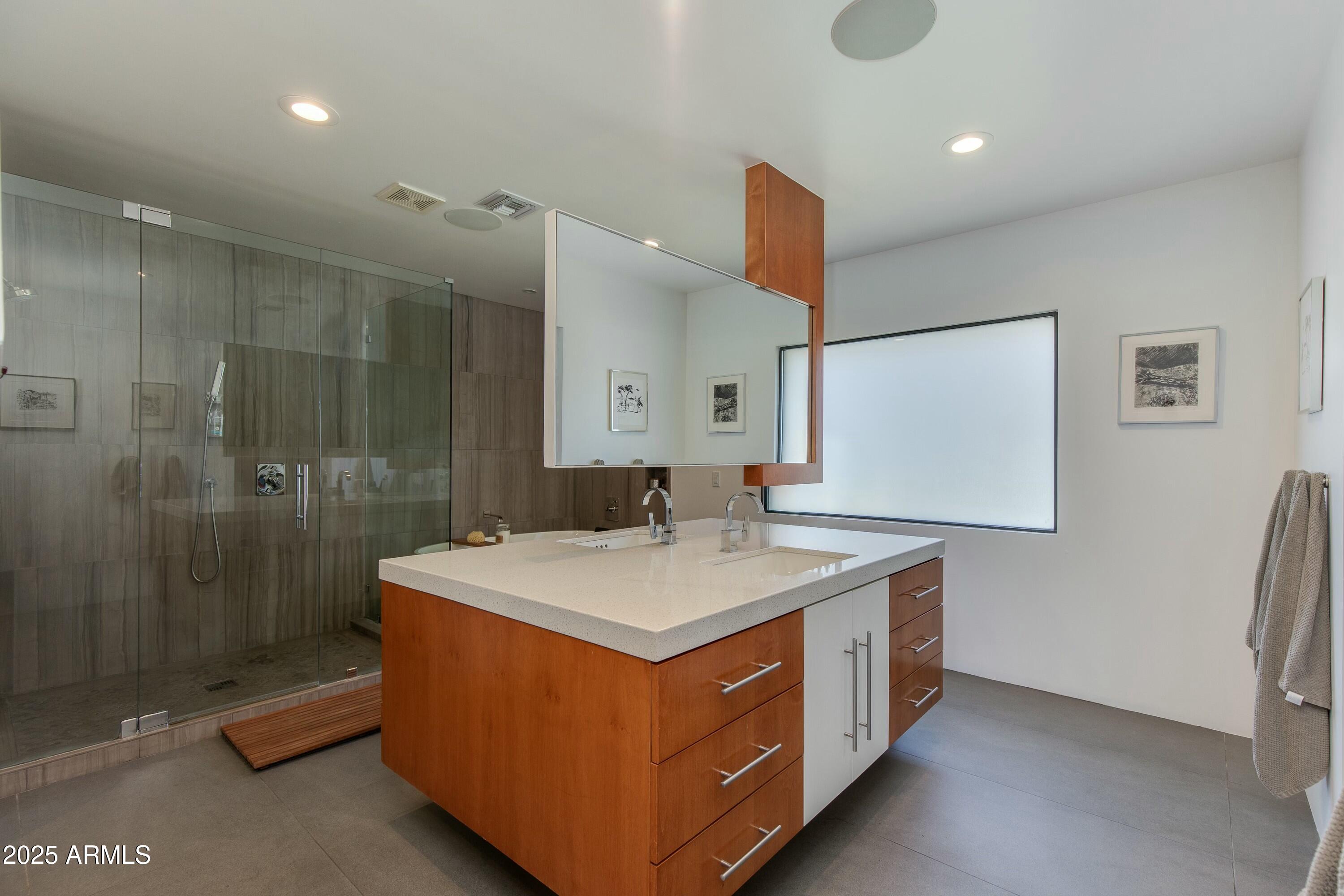 3601 N 55TH Place