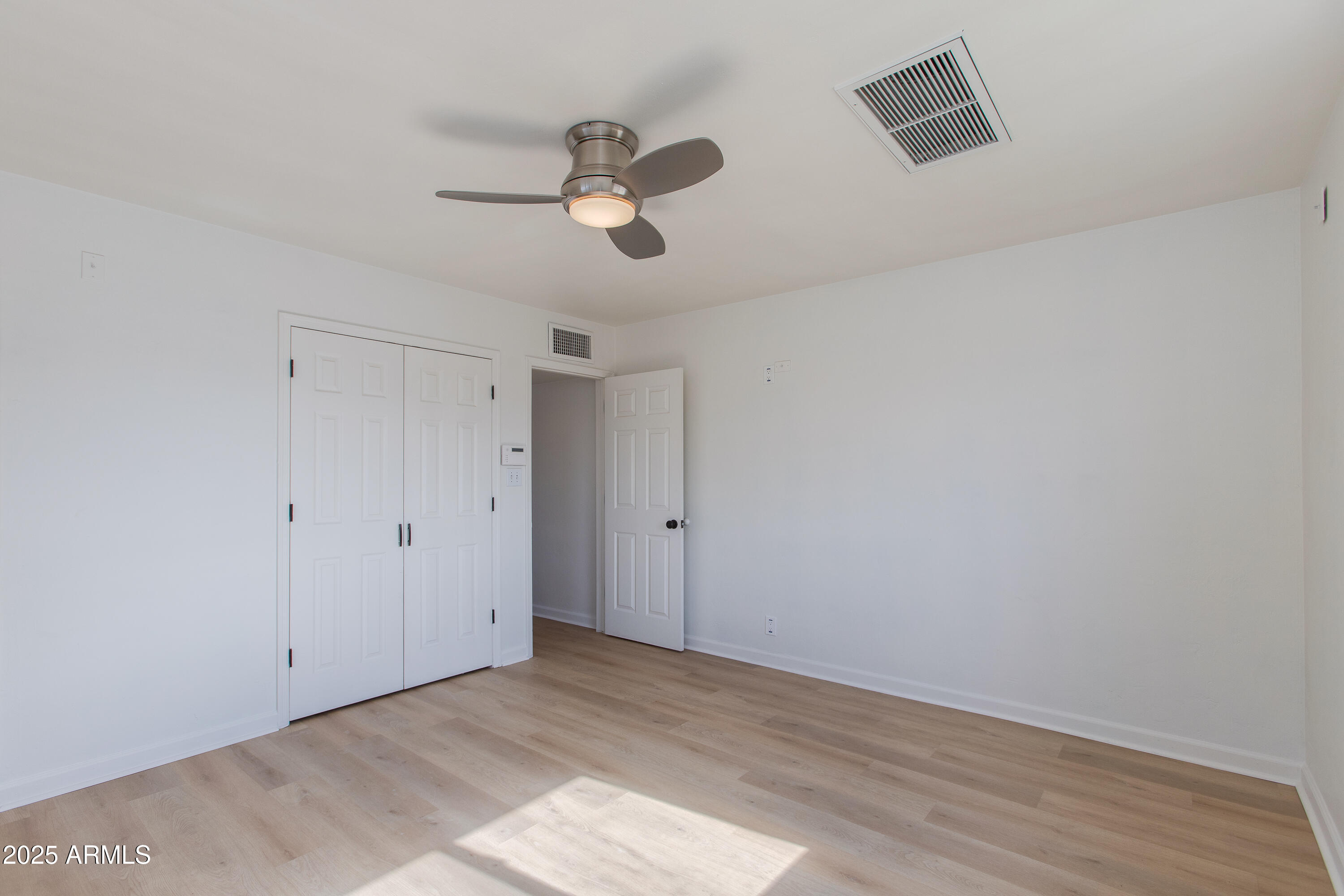 4322 E MULBERRY Drive