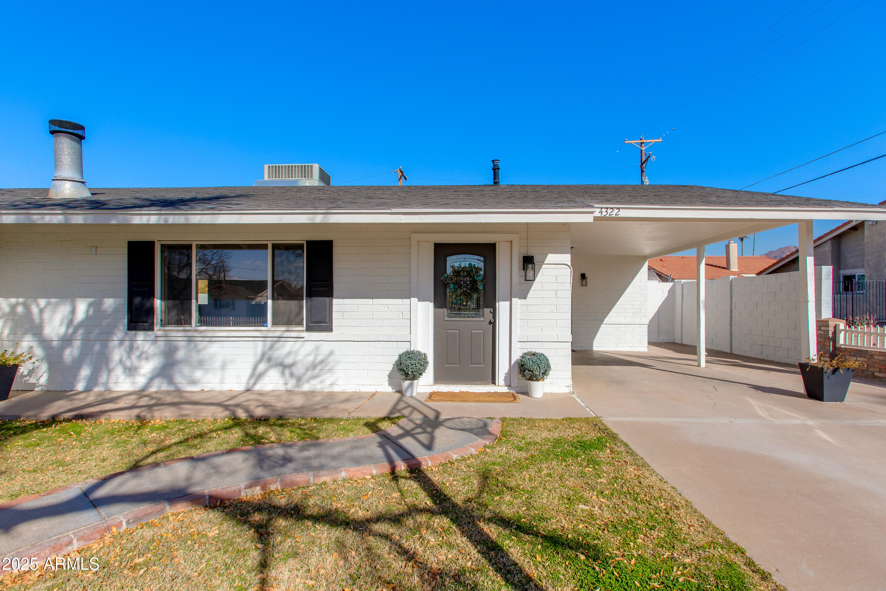 4322 E MULBERRY Drive