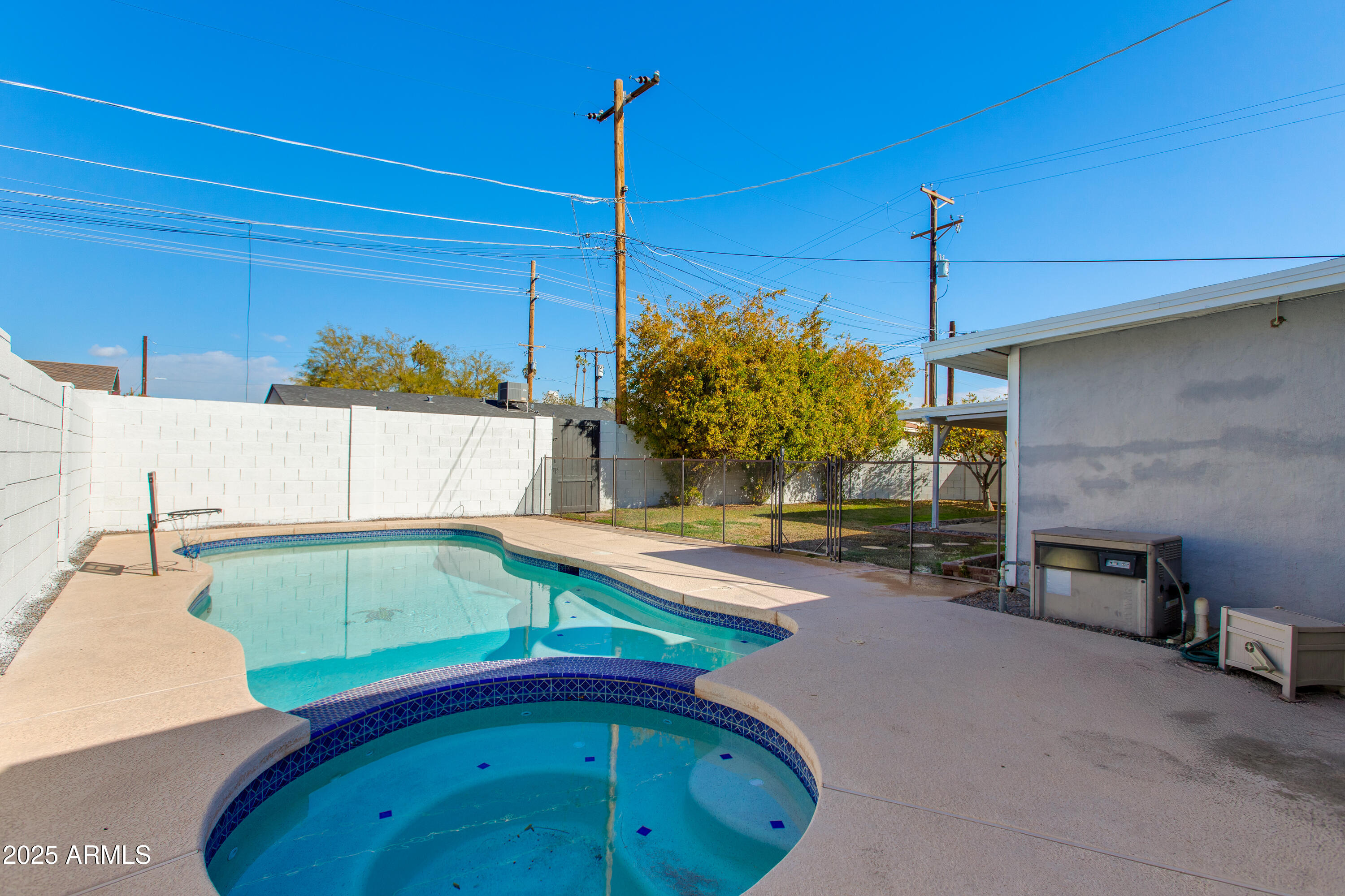 4322 E MULBERRY Drive