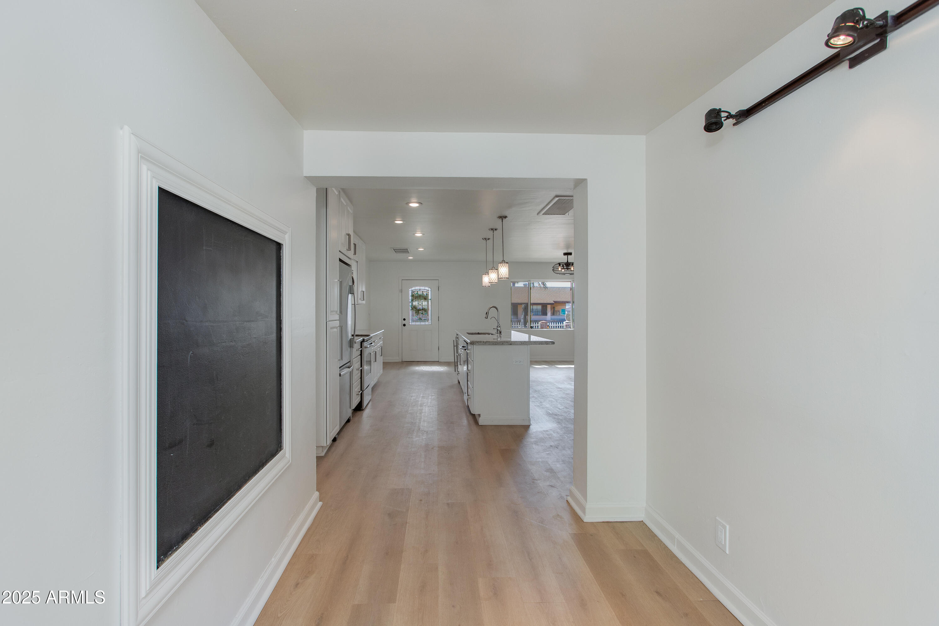 4322 E MULBERRY Drive