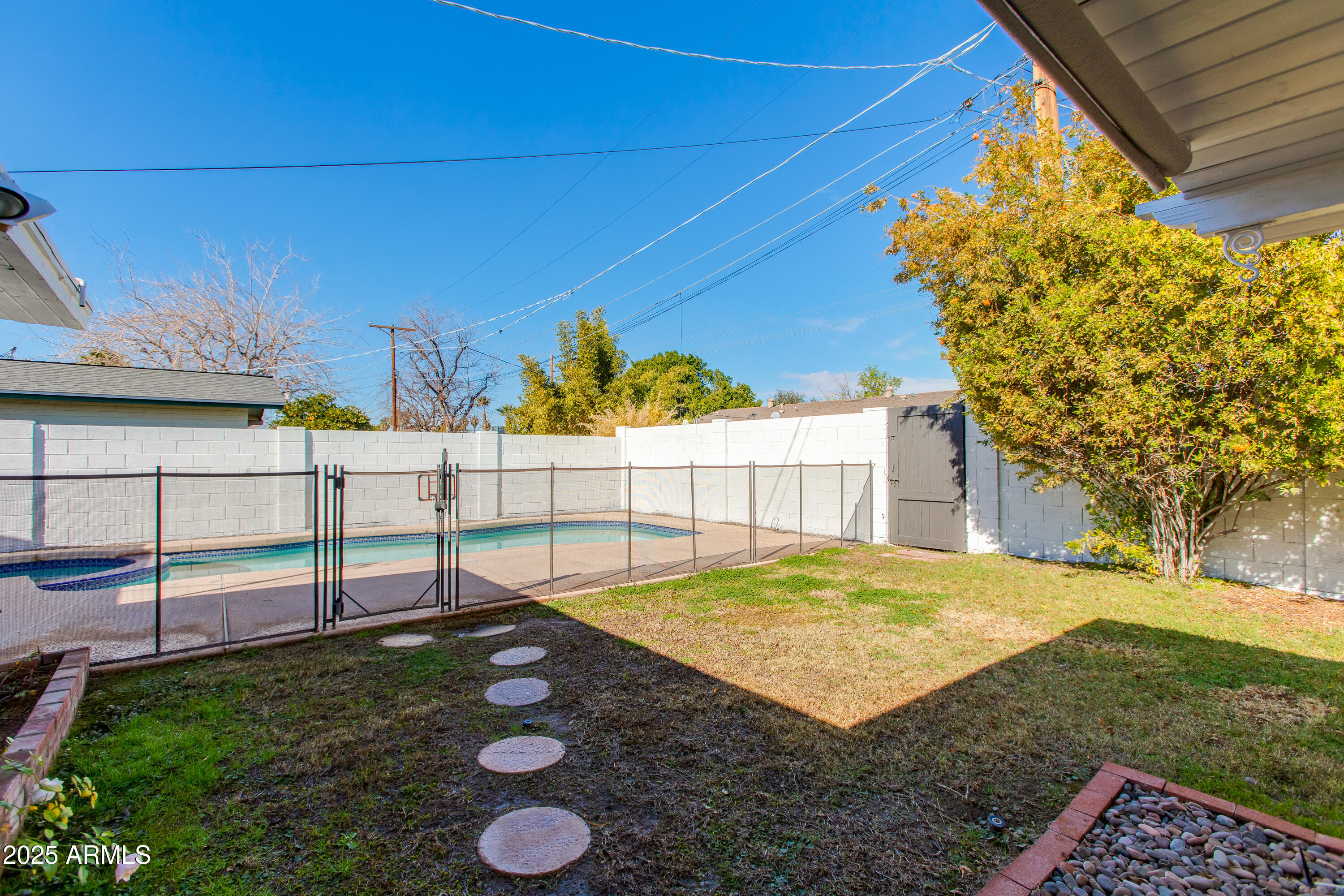 4322 E MULBERRY Drive