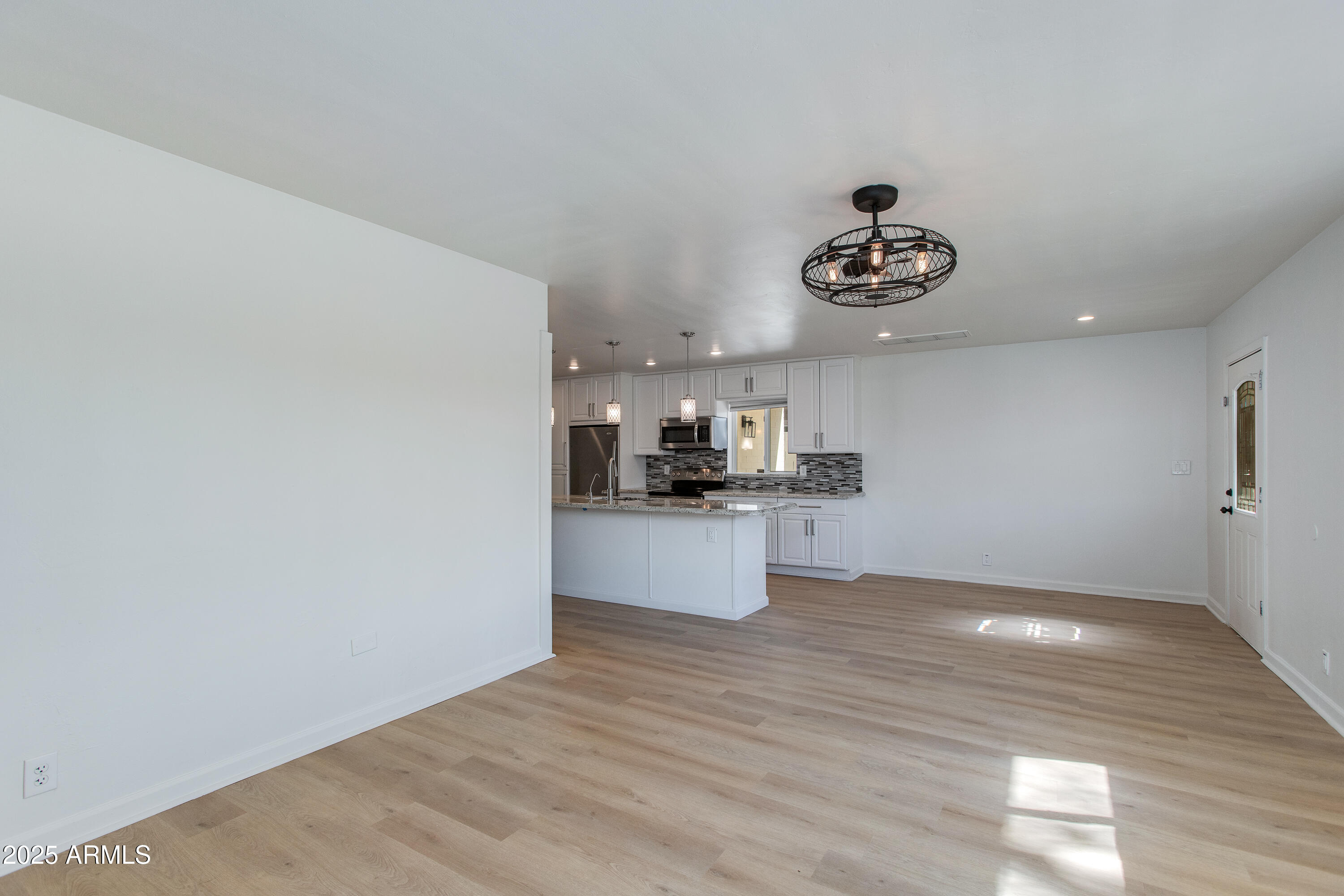 4322 E MULBERRY Drive