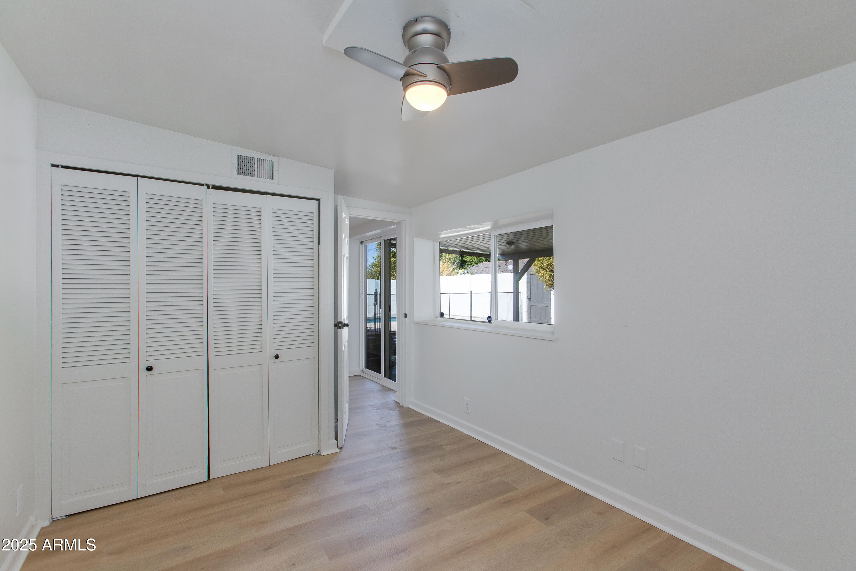 4322 E MULBERRY Drive