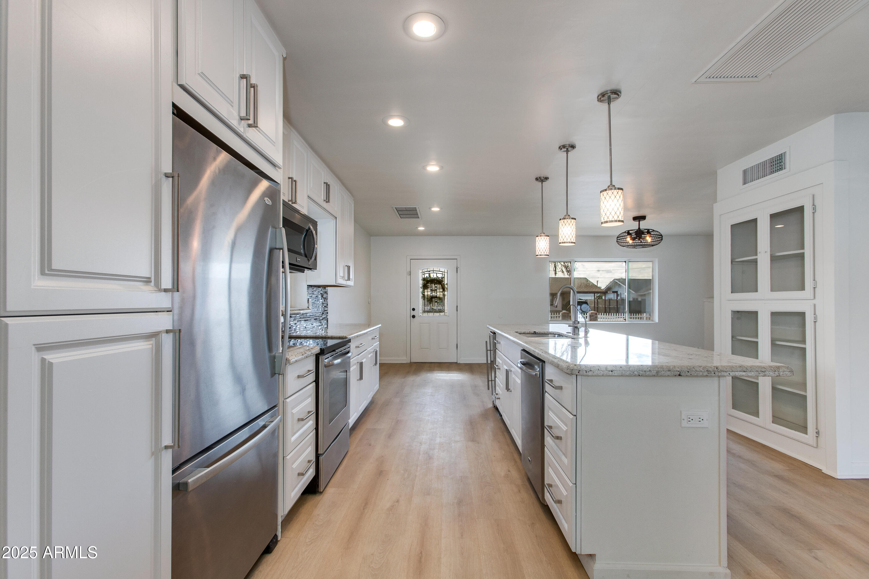 4322 E MULBERRY Drive