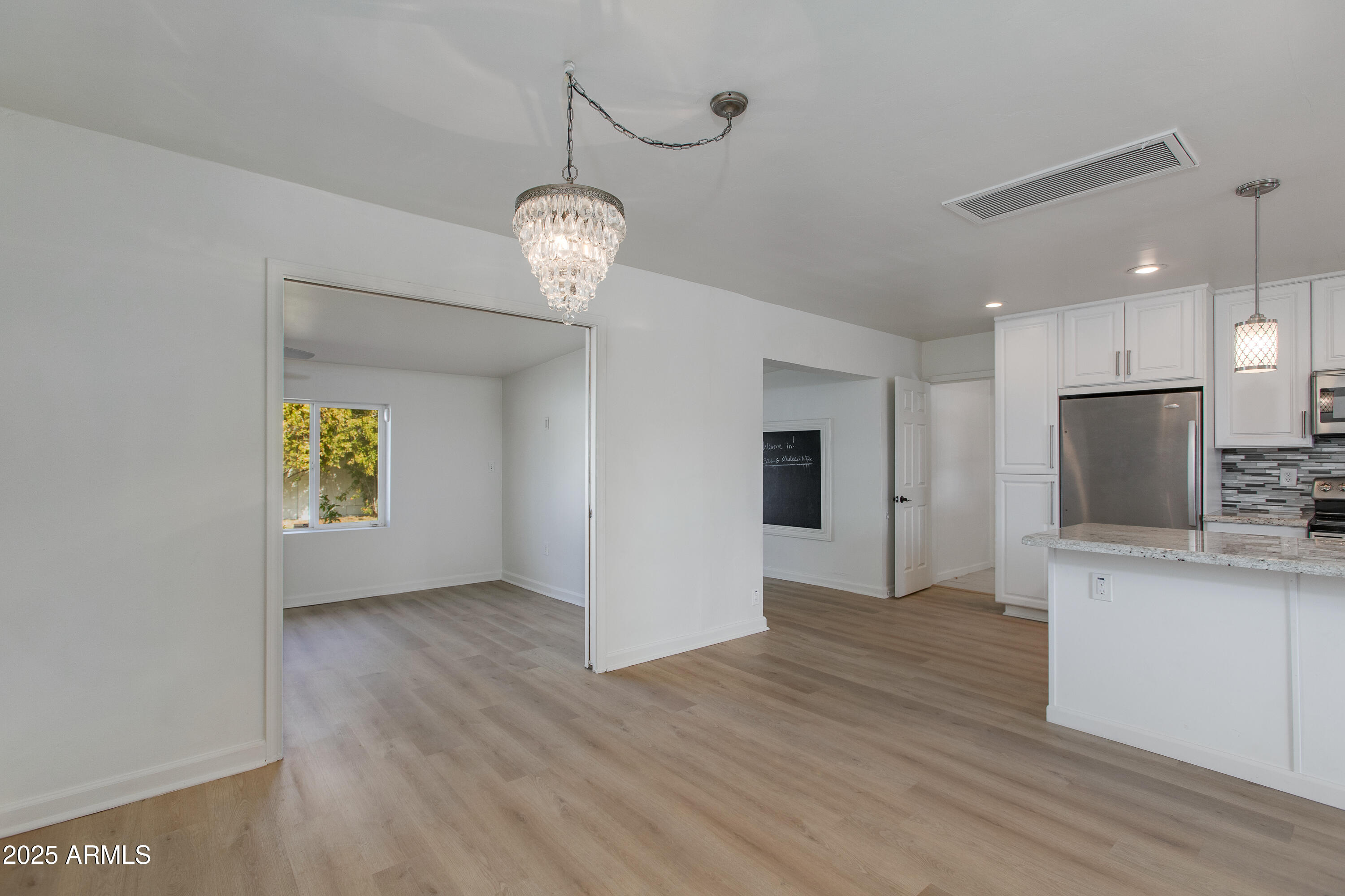 4322 E MULBERRY Drive