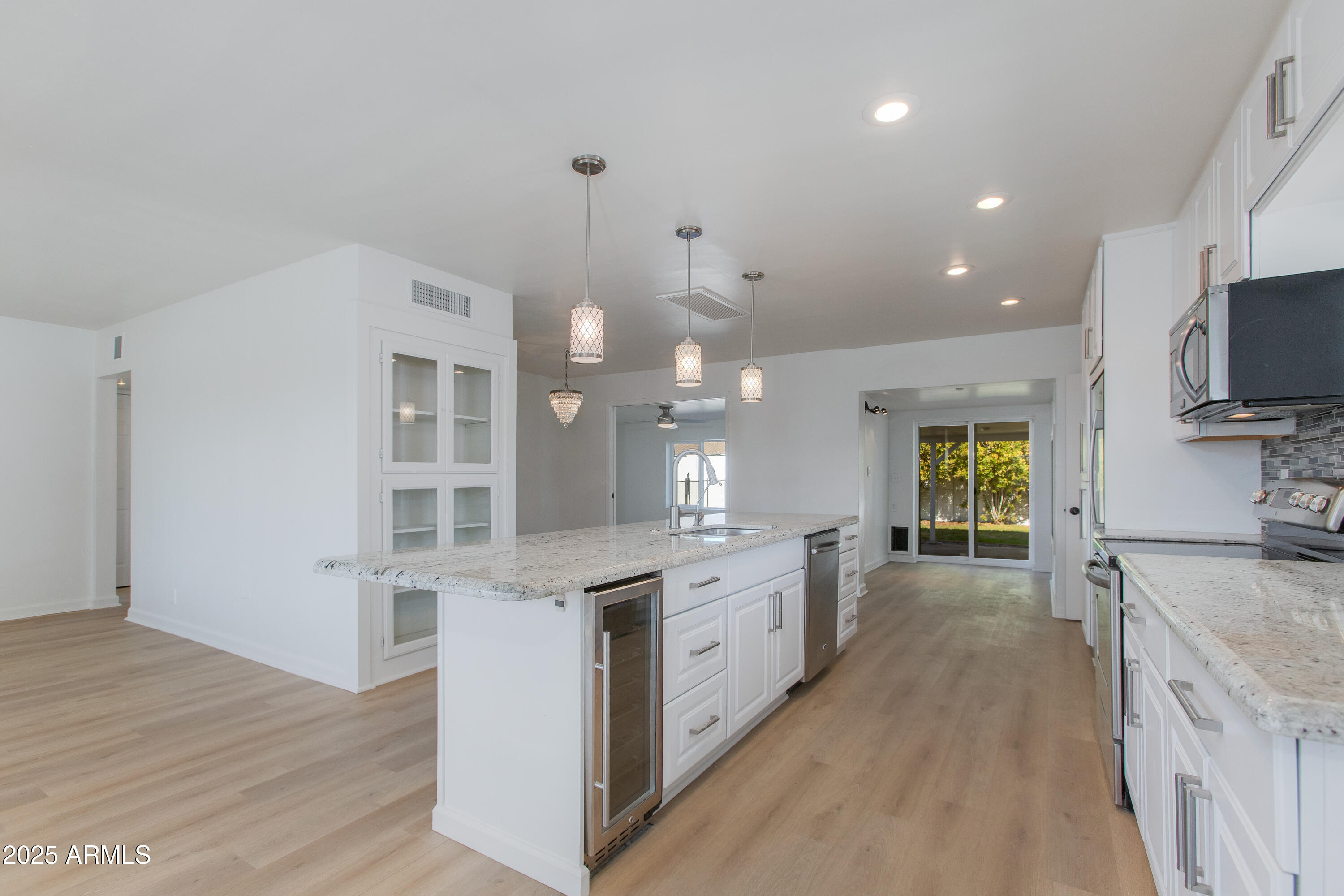 4322 E MULBERRY Drive