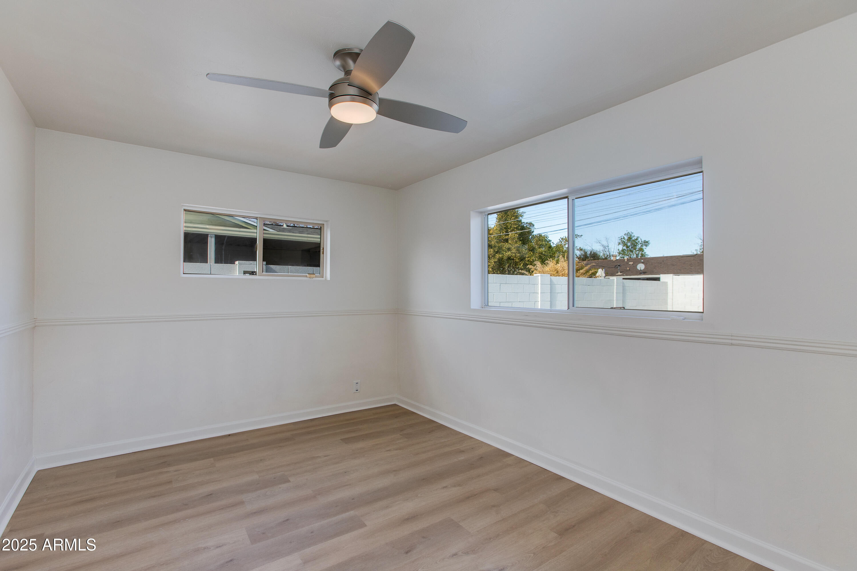 4322 E MULBERRY Drive