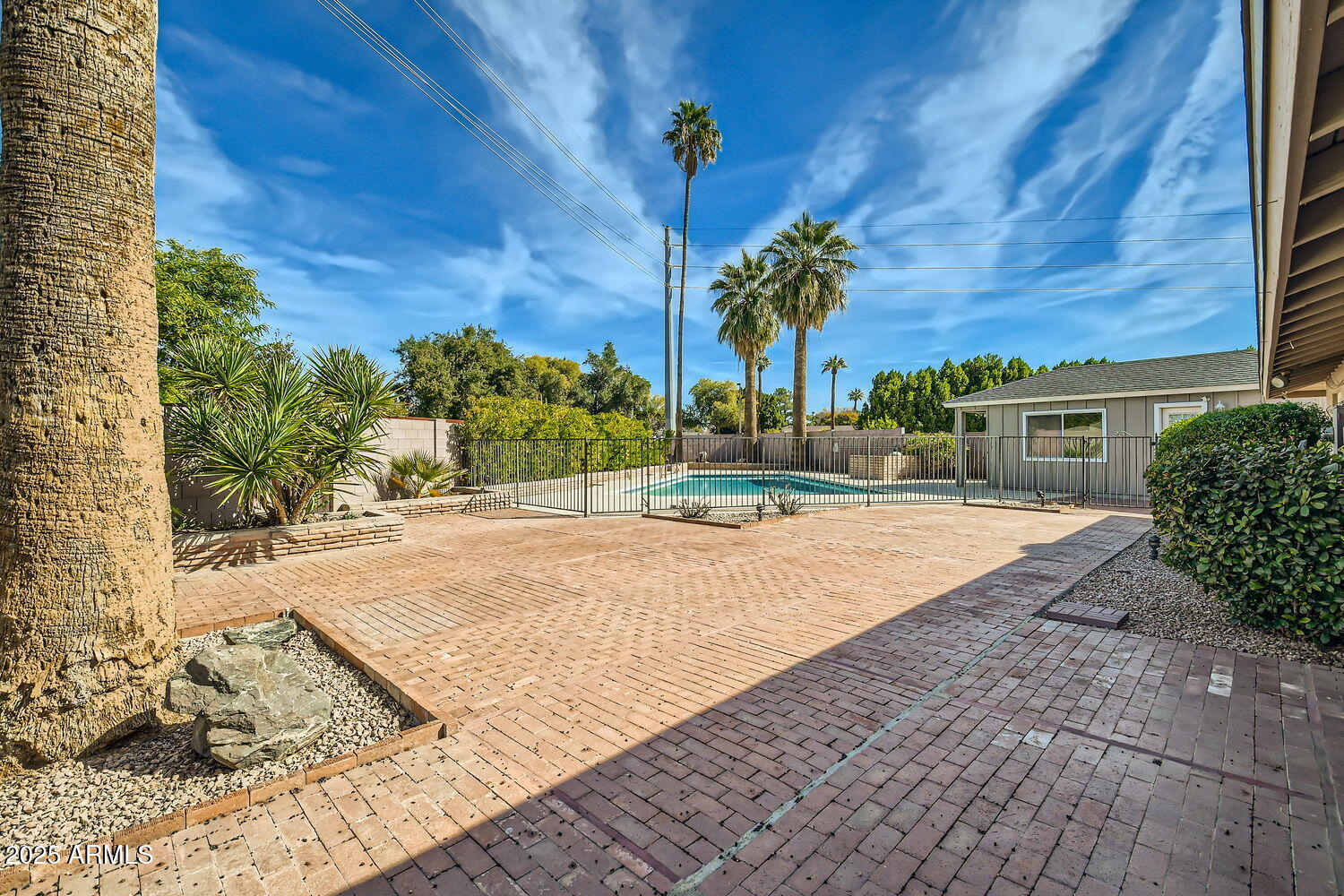 4728 E MULBERRY Drive