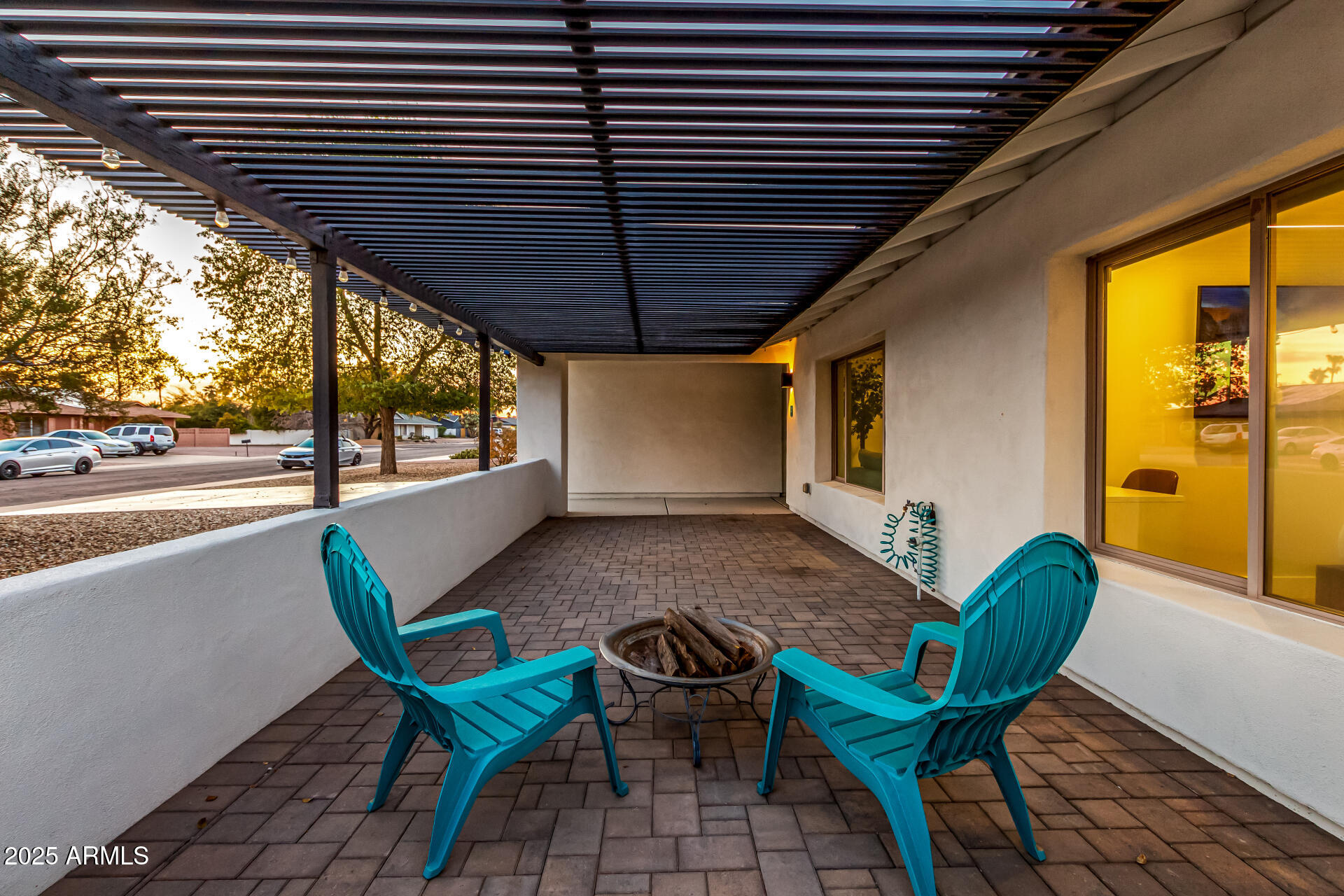 5112 E VOLTAIRE Avenue