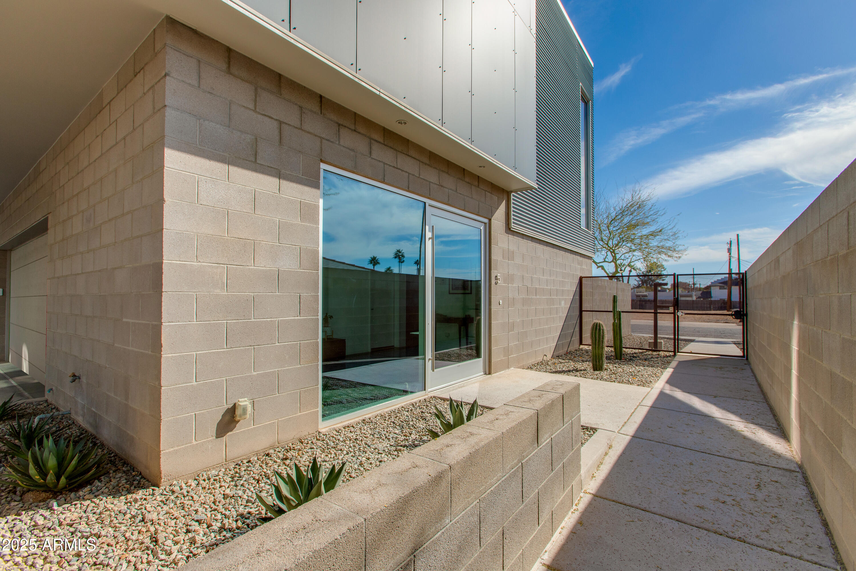 4410 N 27TH Street, 5