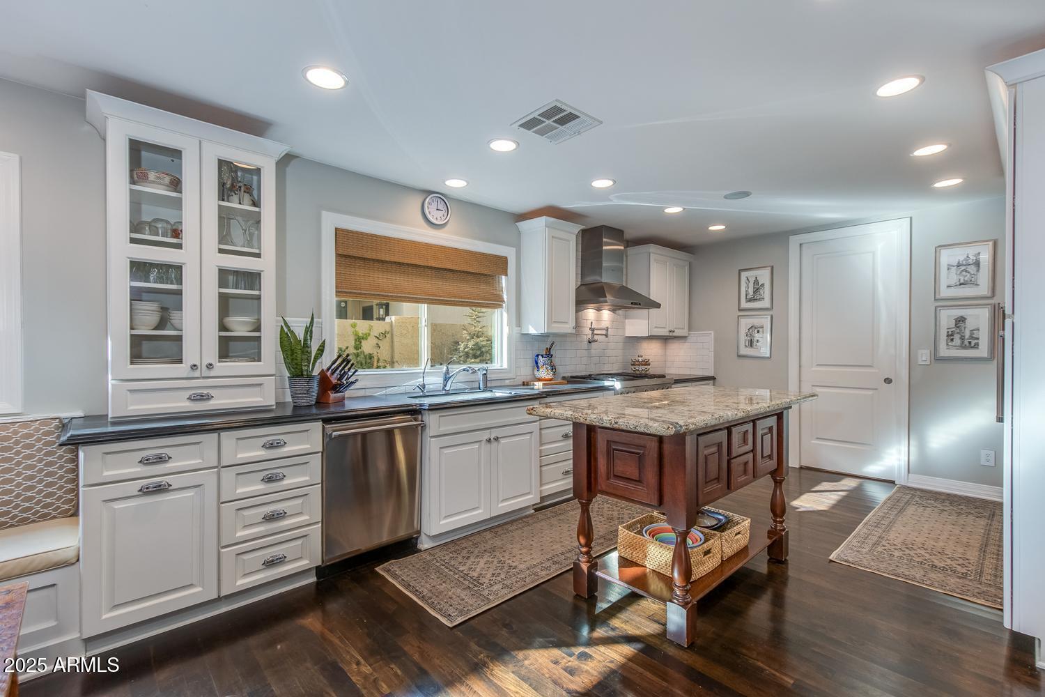 7325 E EL CAMINITO Drive