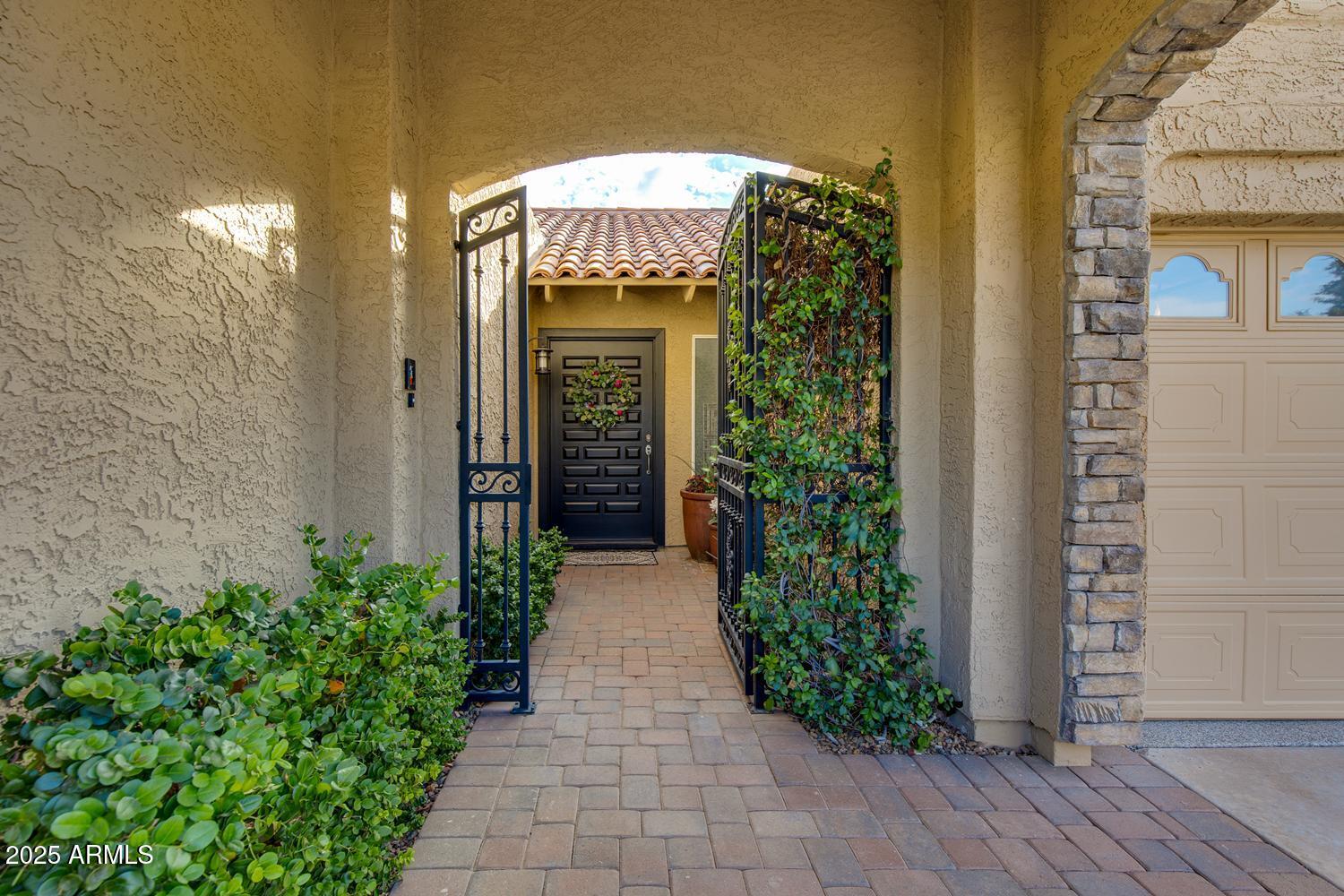 7325 E EL CAMINITO Drive